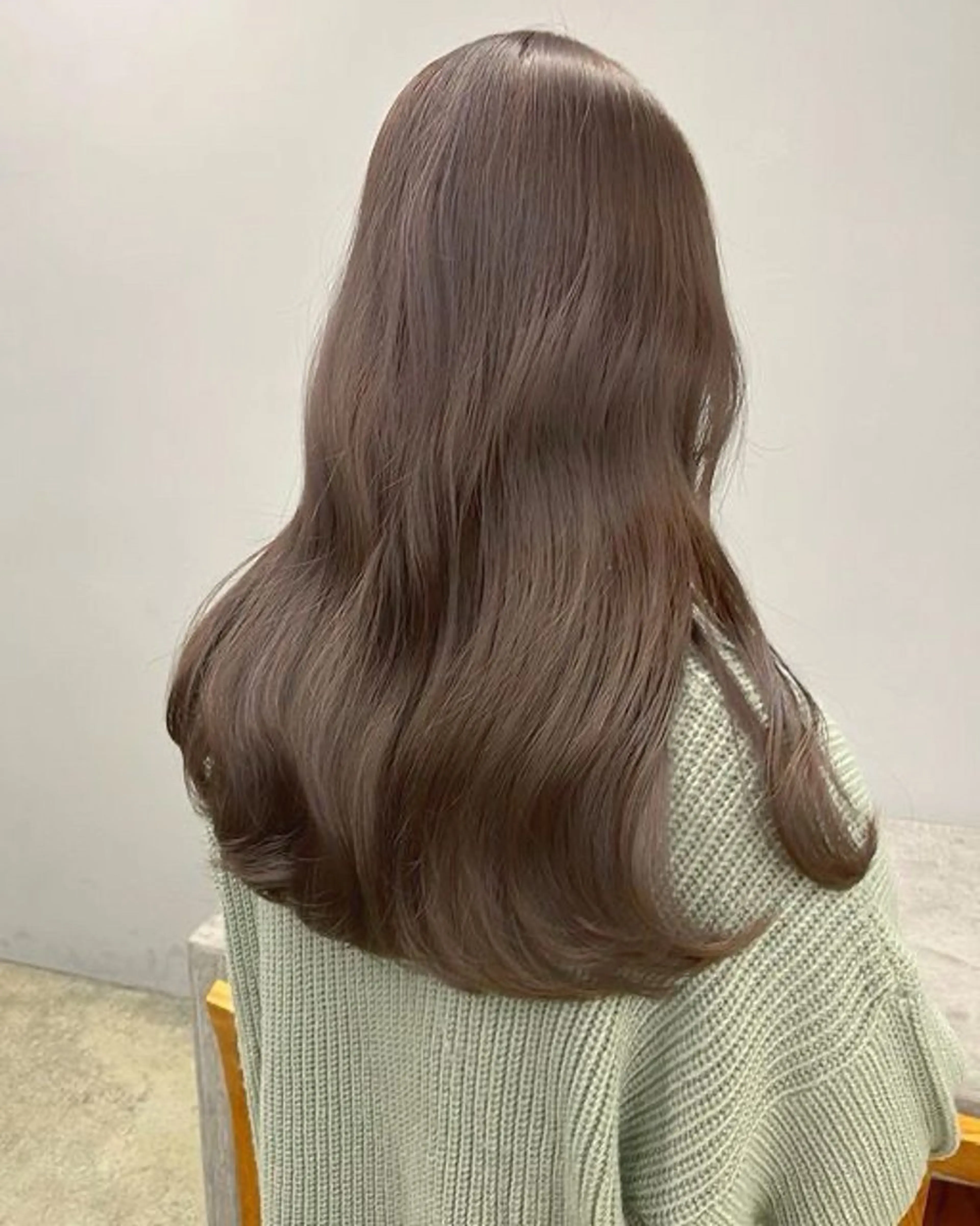 ロング カラー ベージュカラー レイフィールド観光通り店所属・ハイトーンカラー🎀 はなえのヘアスタイル