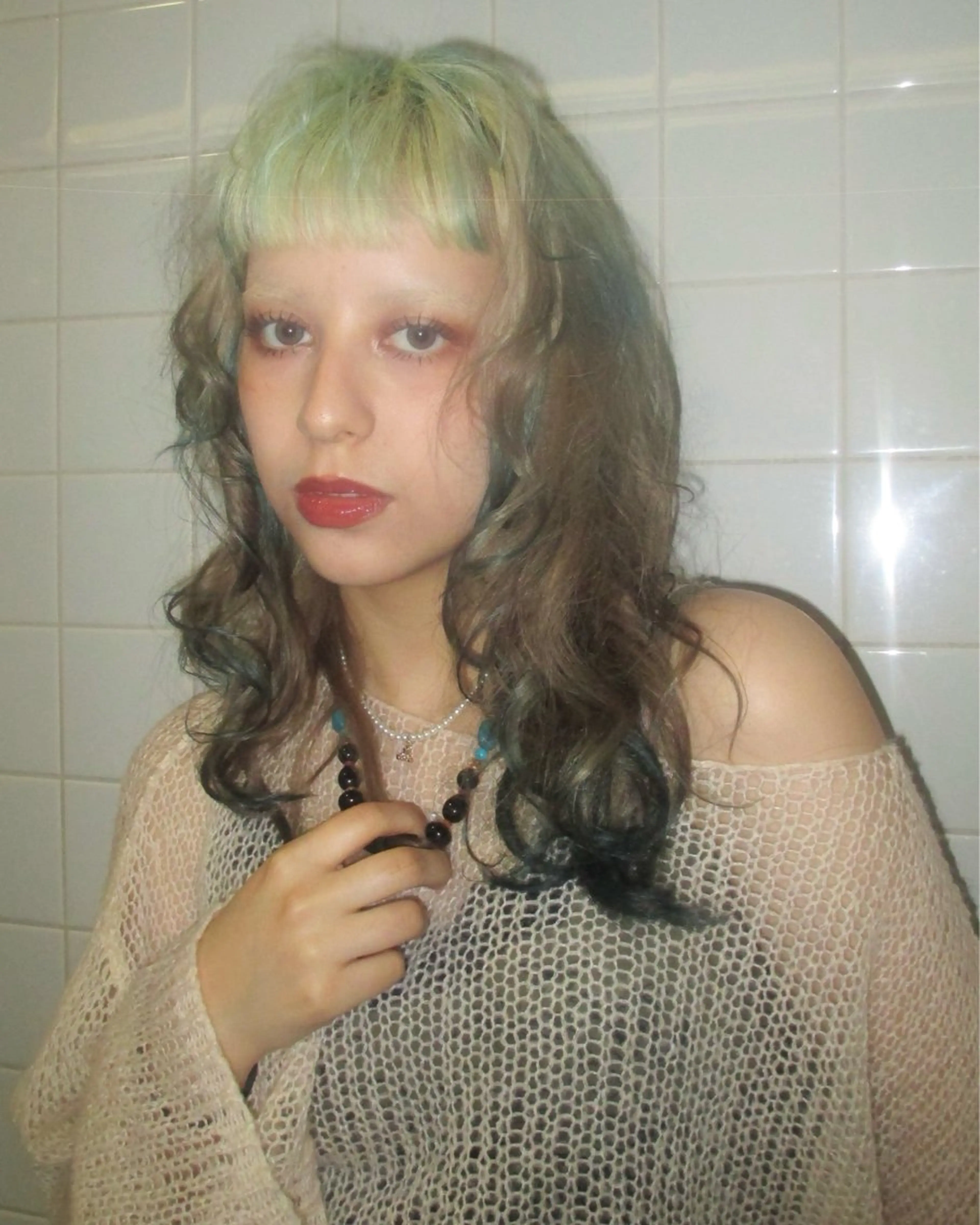 セミロング カラー ヘアアレンジ minto/ 似合わせ/ハイトーンのヘアスタイル