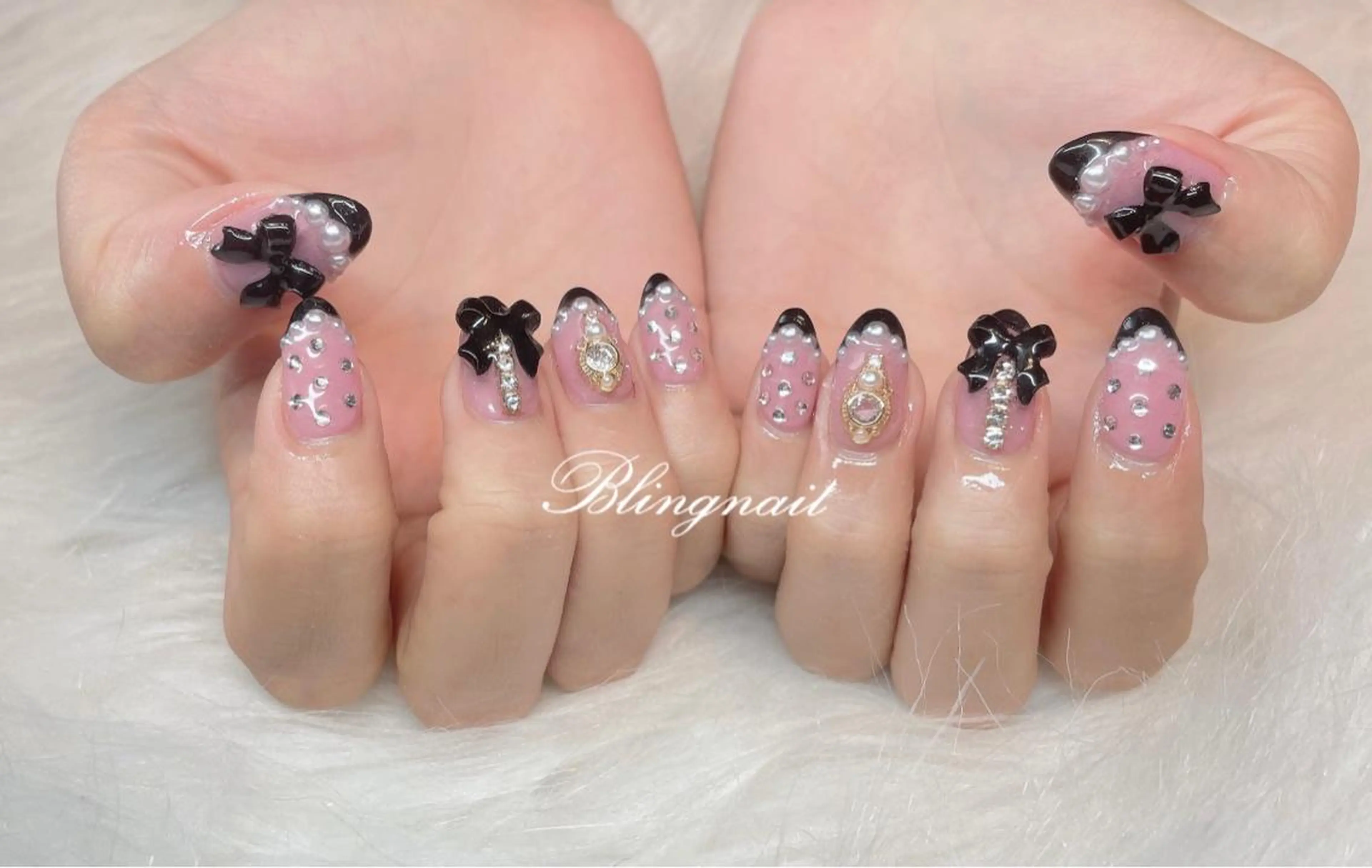 ネイル 23時まで❤︎韓国、 ワンホンネイルのネイルデザイン