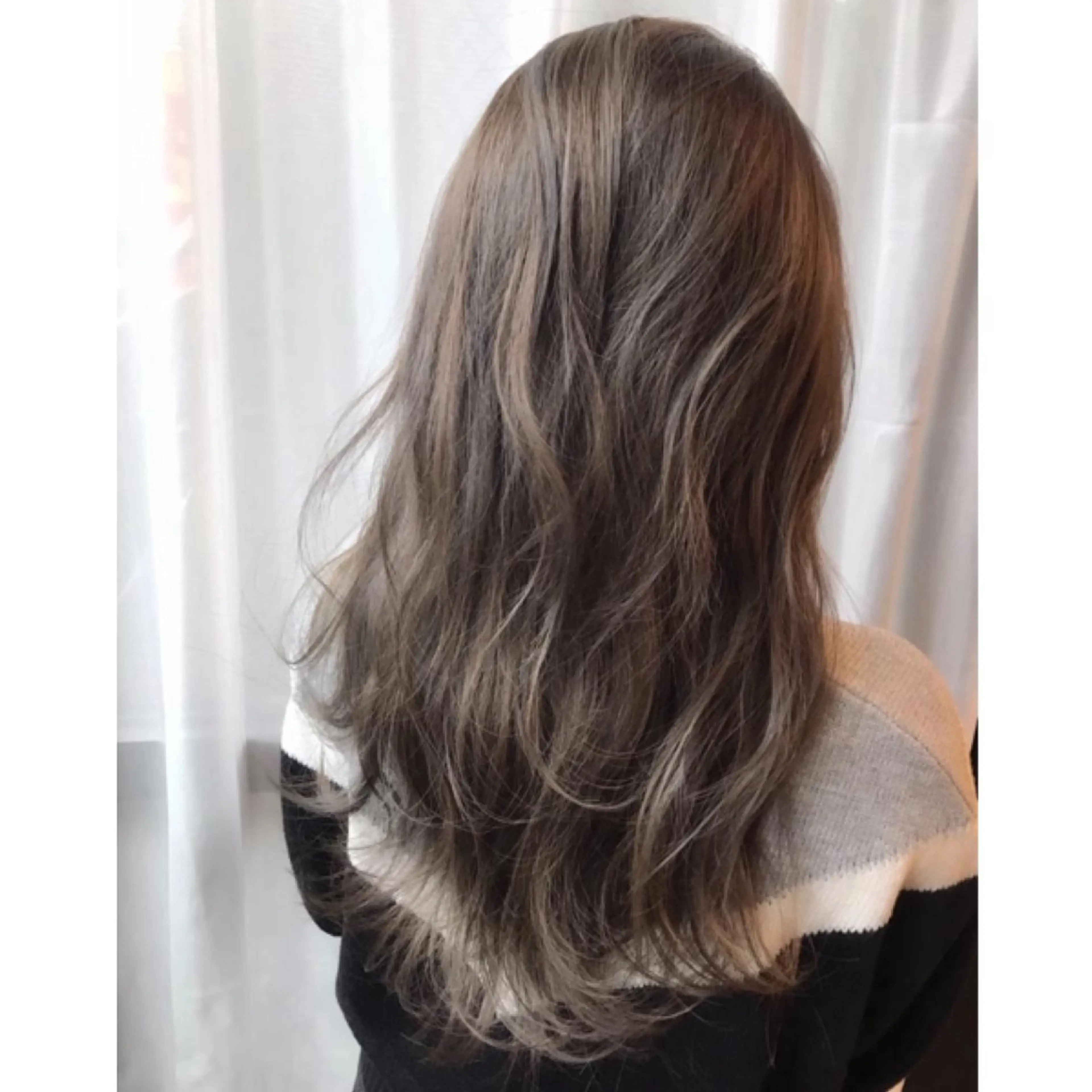 スタンダード👌(ロング)カット＋👑リペアカラー＋トリートメントの写真