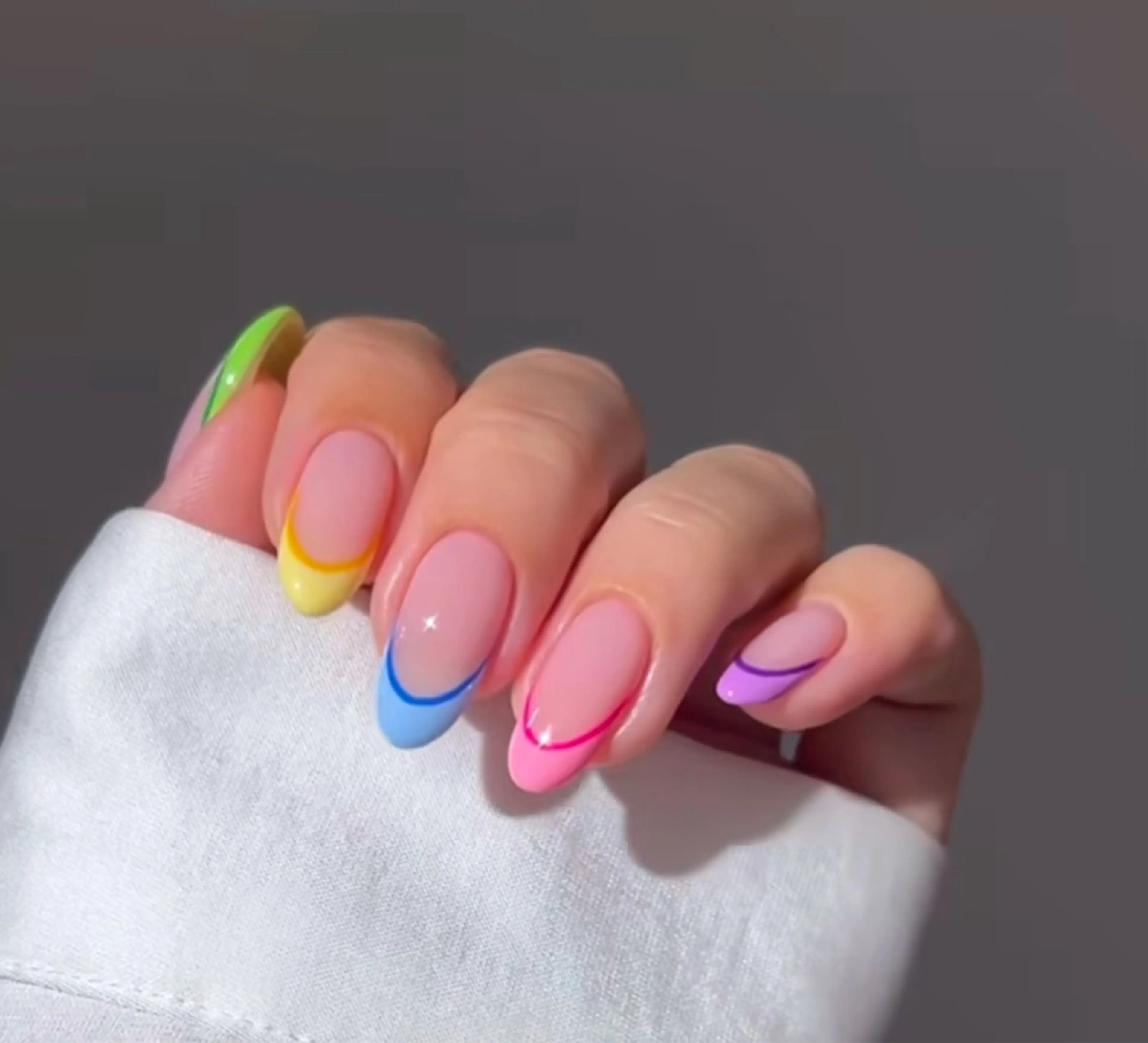 ネイル アートネイル オーロラネイル チークネイル フレンチネイル ガラスフレンチ ハンドネイル 🎀🎀YooLi Nail Salonのネイルデザイン