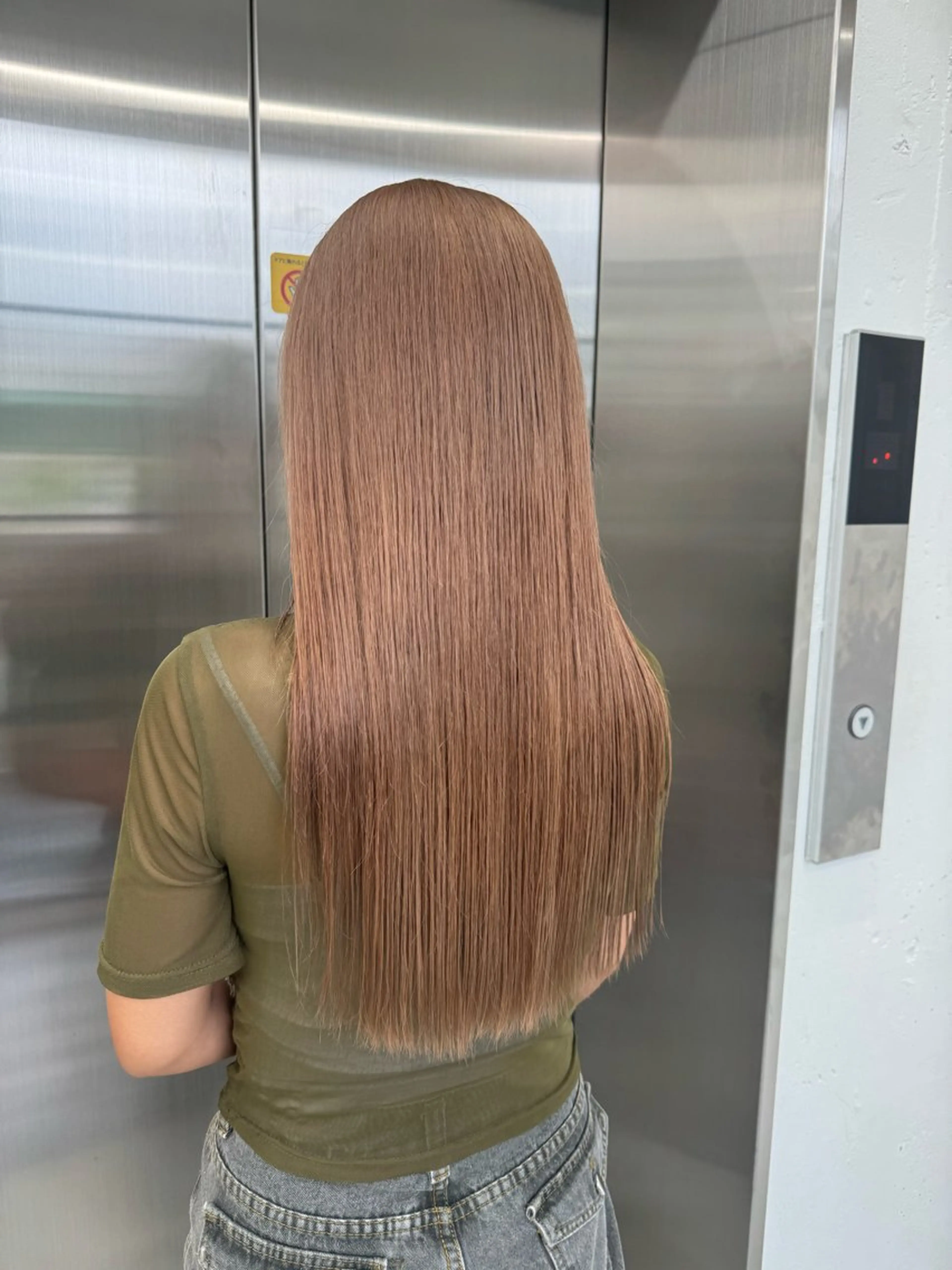 【明るくしたい方に👒✨】2回ブリーチ🪻🩷＋カラー＋クイックトリートメントの写真