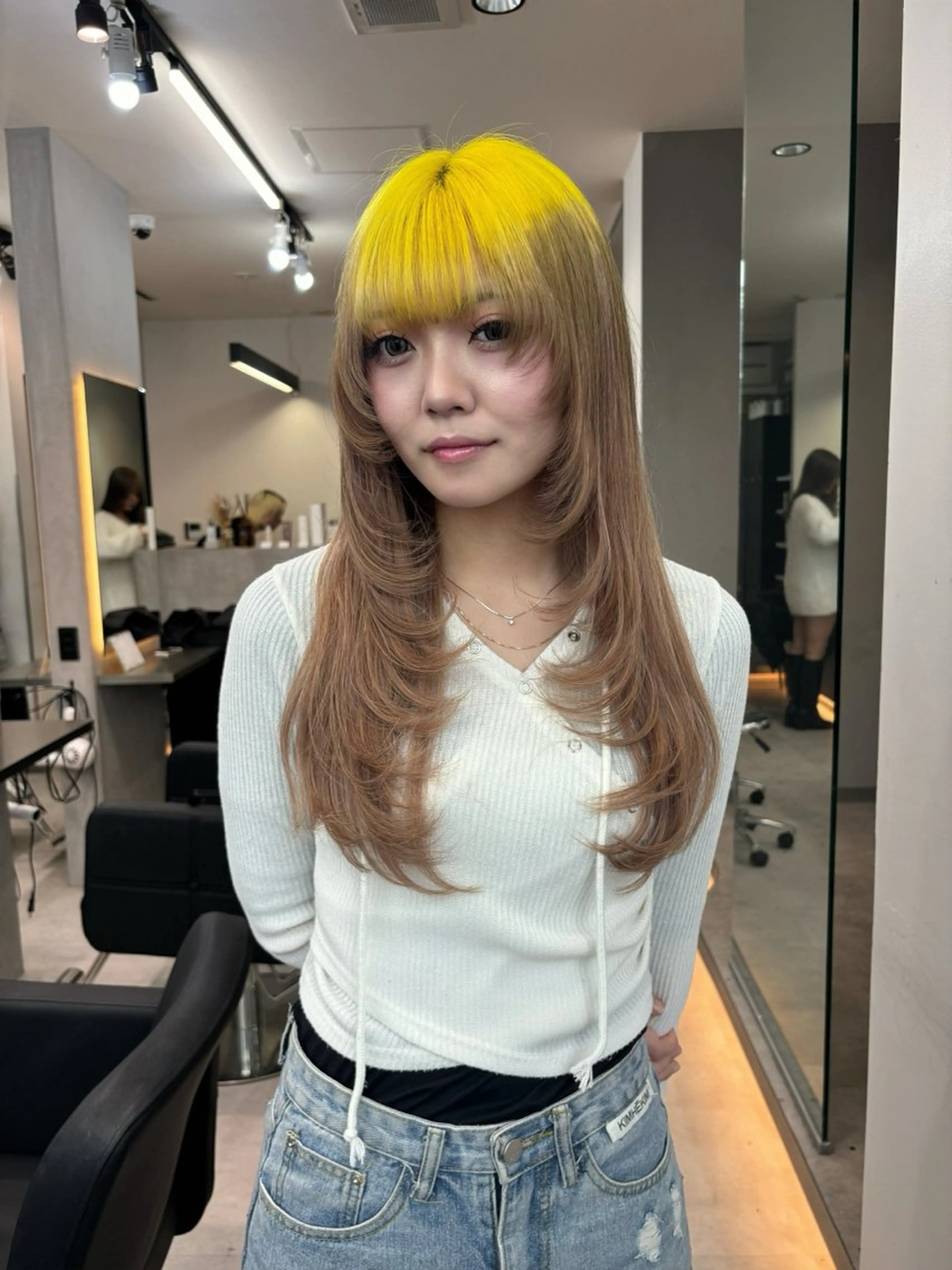 [福岡で1番安く最高の毛質✨]カラー+プチプラシールエクステ(45㎝)50枚の写真