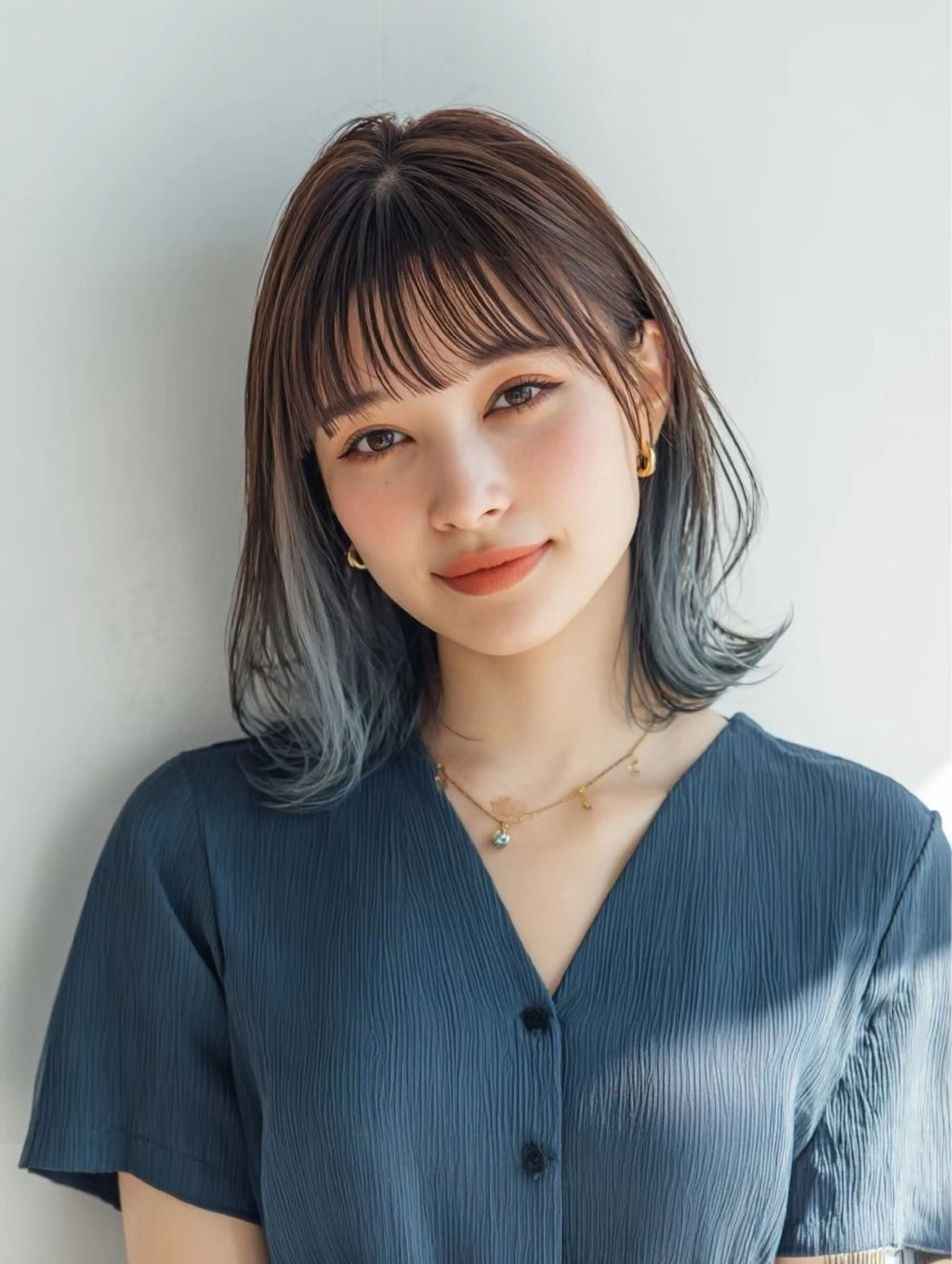 小顔似合わせカット+インナーカラー+ケアトリートメントの写真