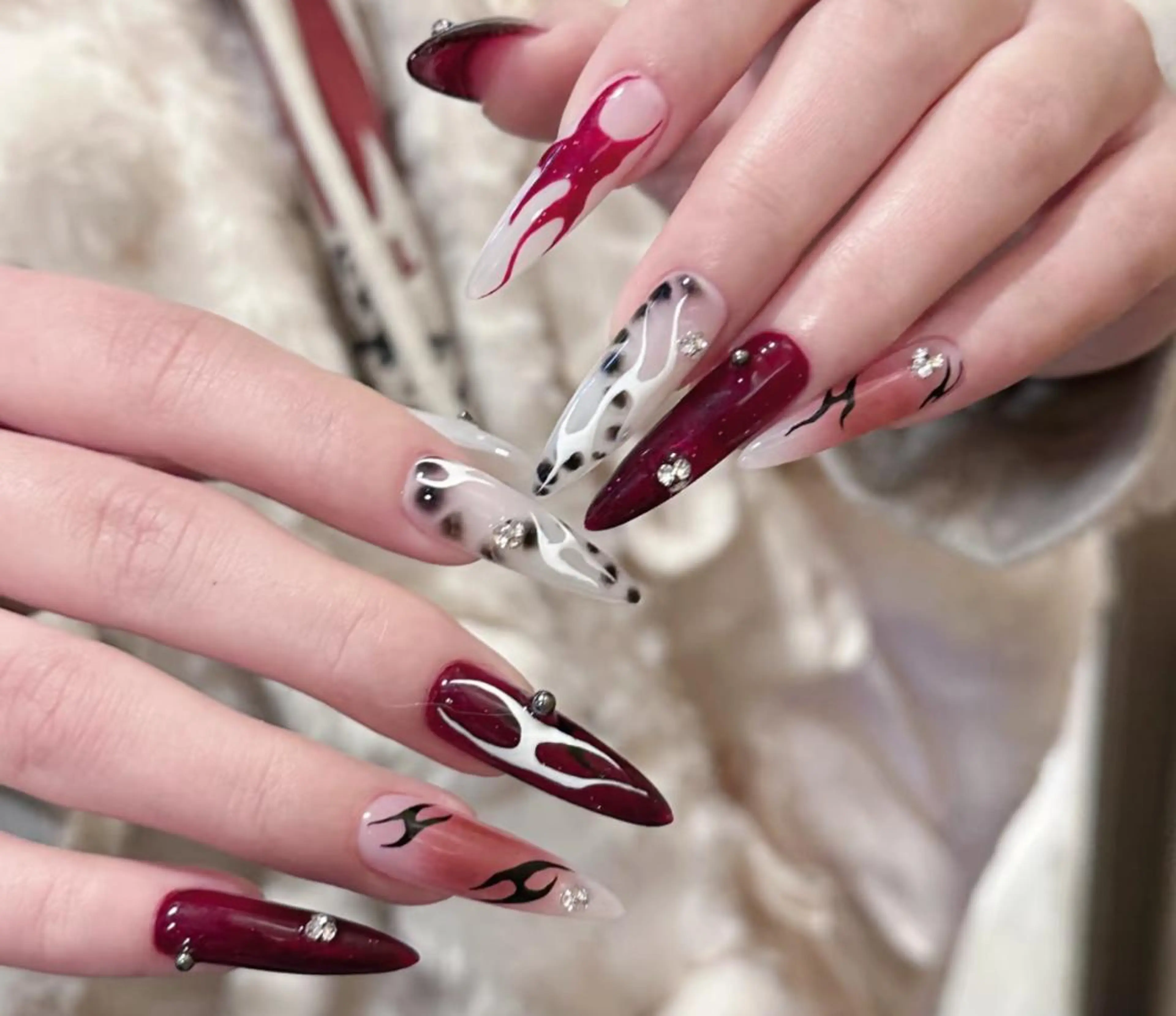 ネイル ハンドネイル Pure&Rich Nailのネイルデザイン