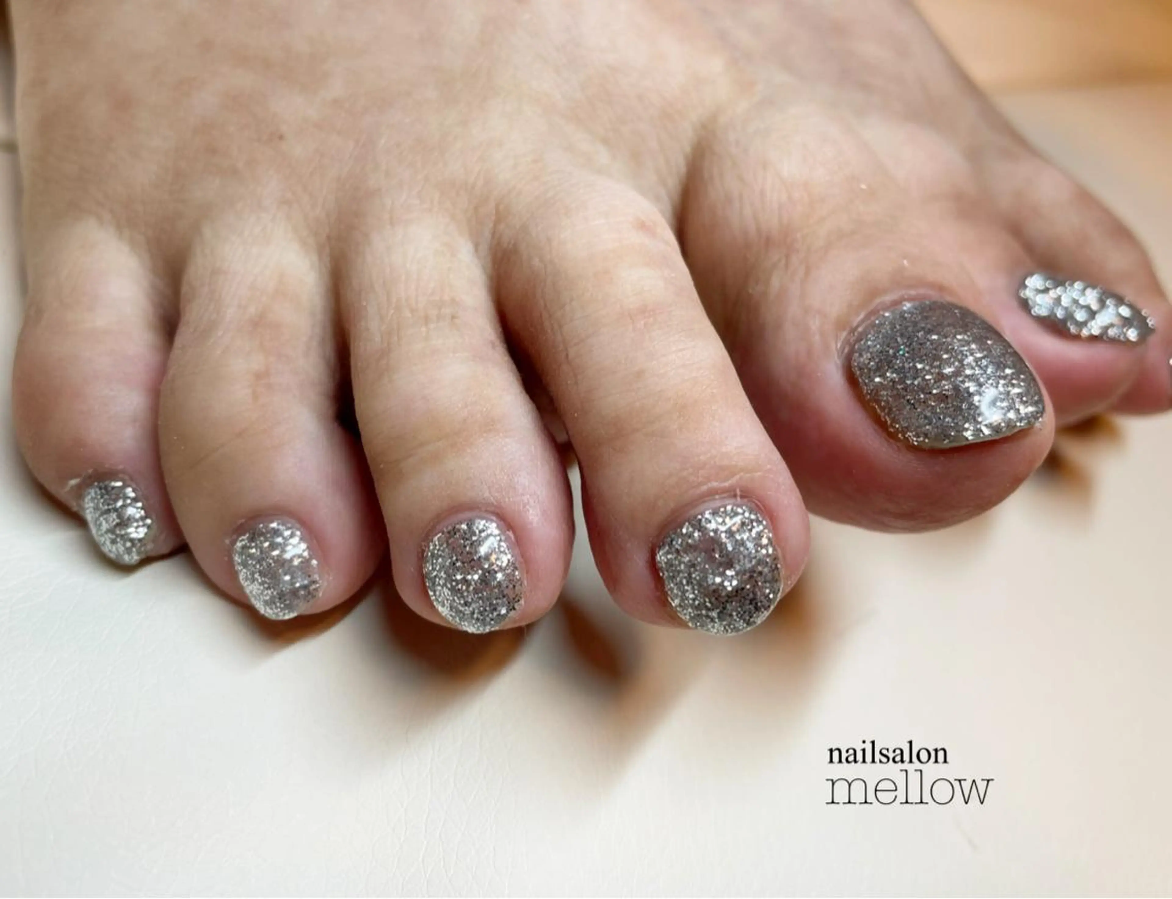 ネイル ラメ(グリッター) シルバー 大山 浩美のネイルデザイン