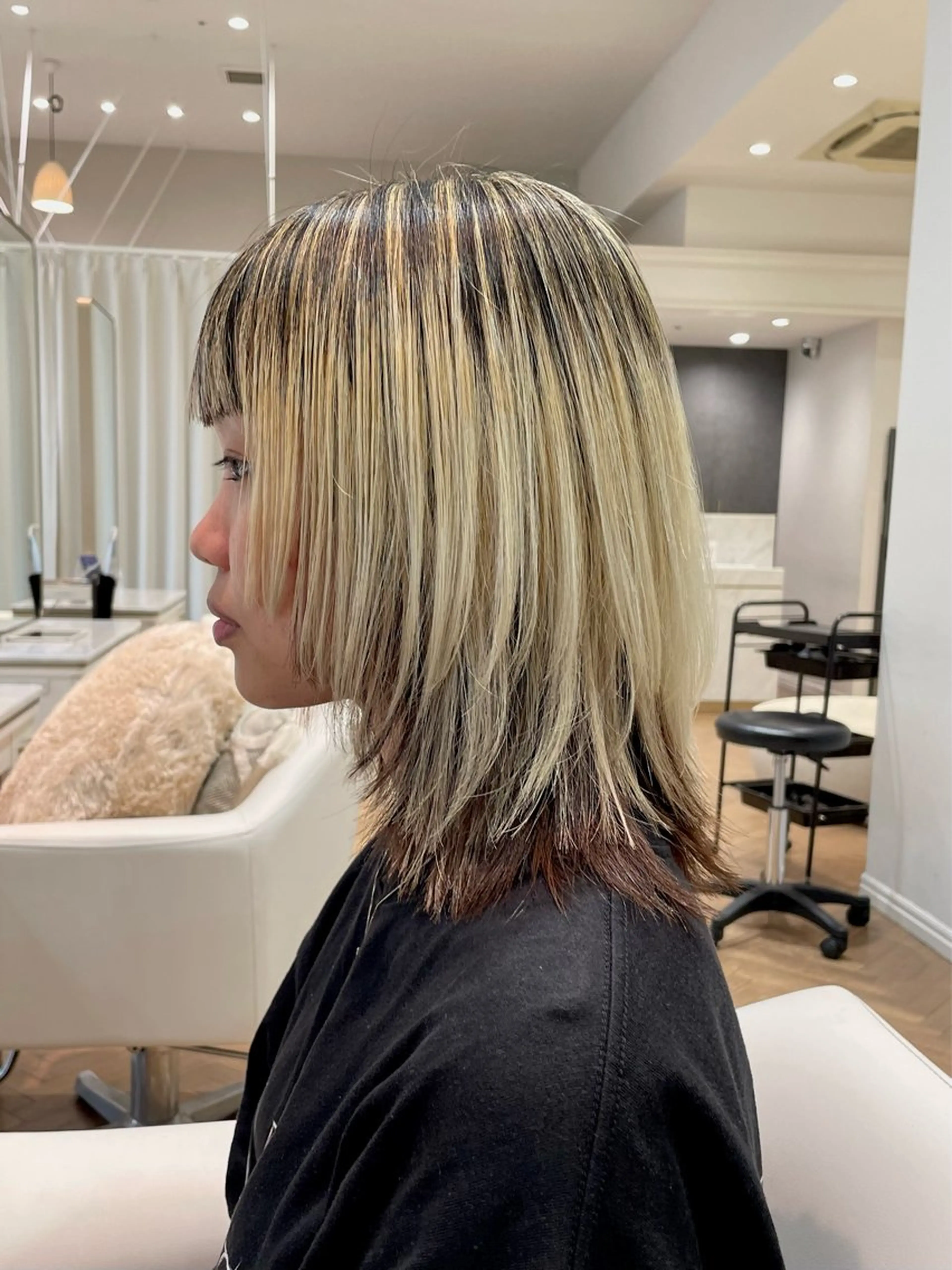 ミディアム カット ヘッドスパ ELLE salon サエのヘアスタイル