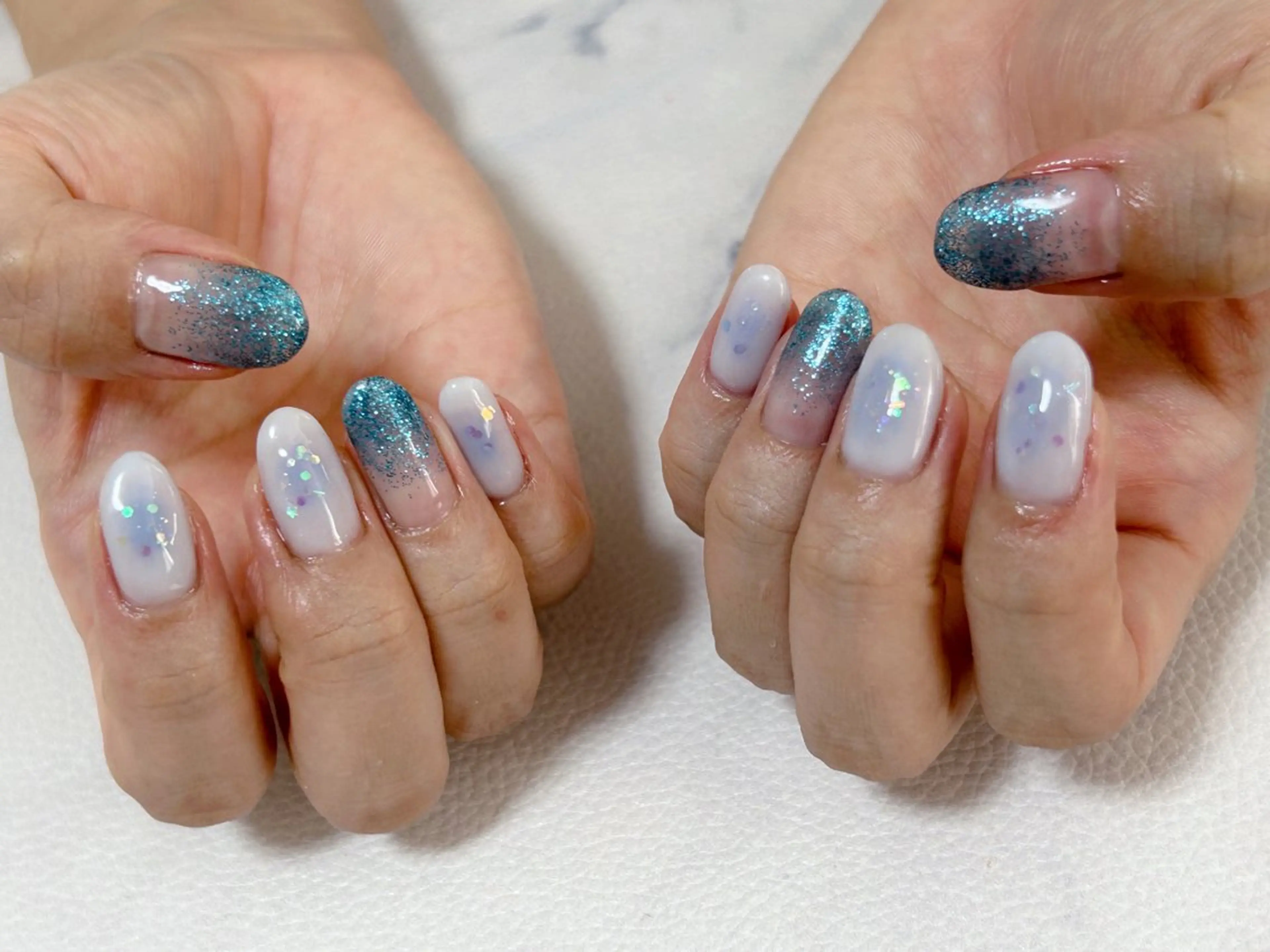 ネイル オーロラネイル ブルー チークネイル フットネイル フレンチネイル Mogu nail 二子玉川のネイルデザイン