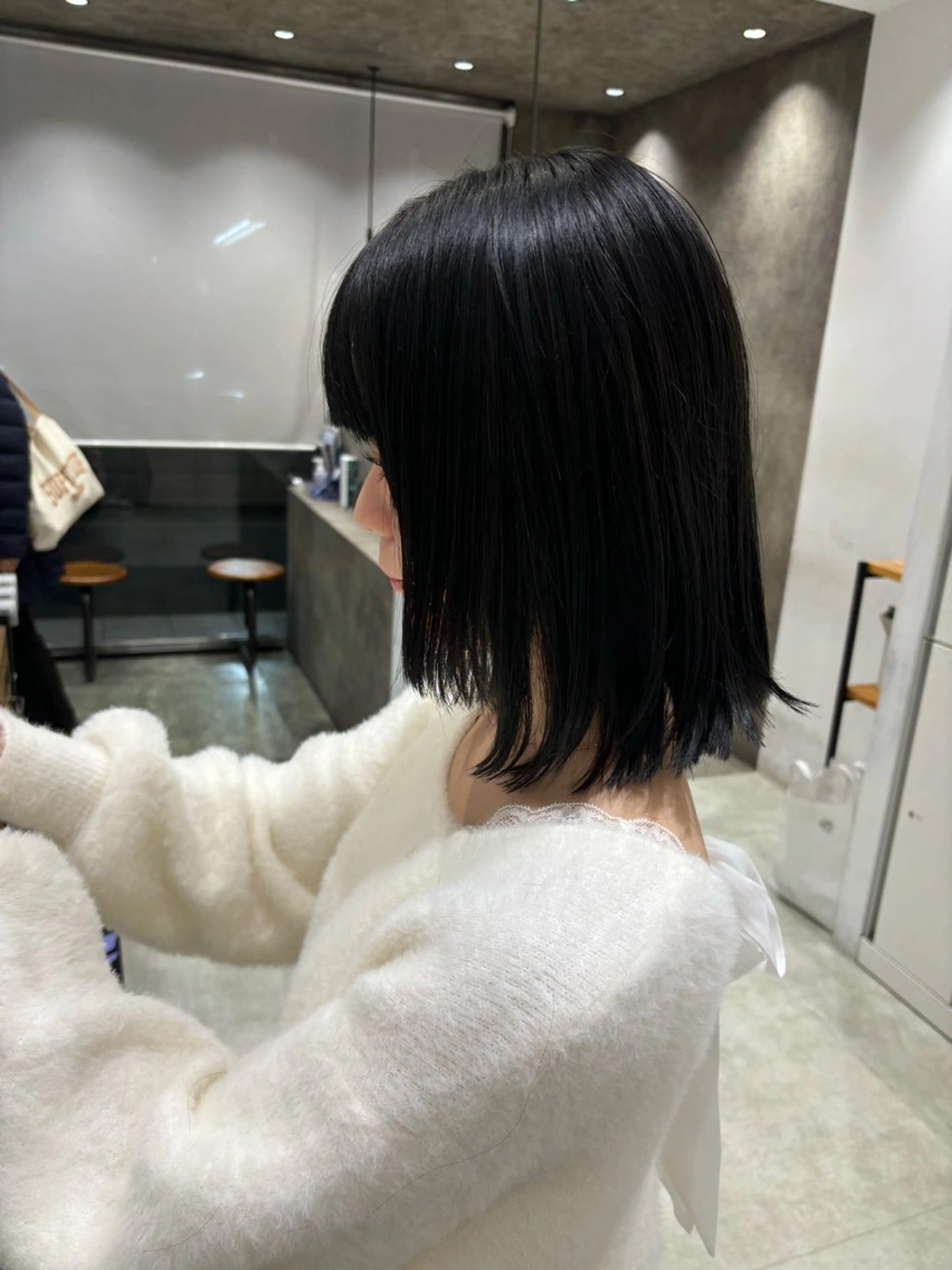 ショート カラー 黒髪 ブルーカラー ブルーブラック イルミナカラー ボブ ボブ/ショート/金田 夏葵のヘアスタイル