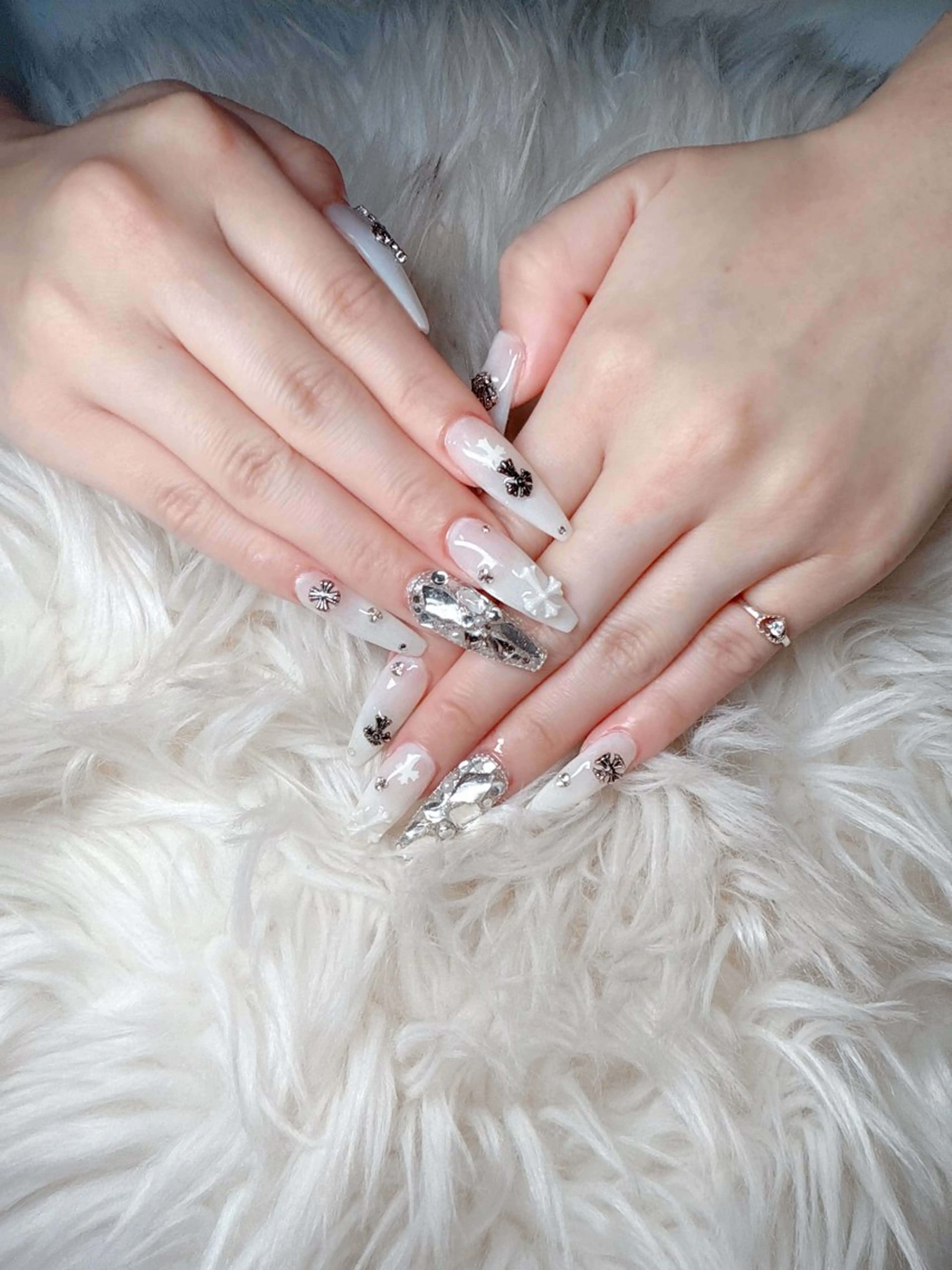 ネイル &ME Momoのネイルデザイン