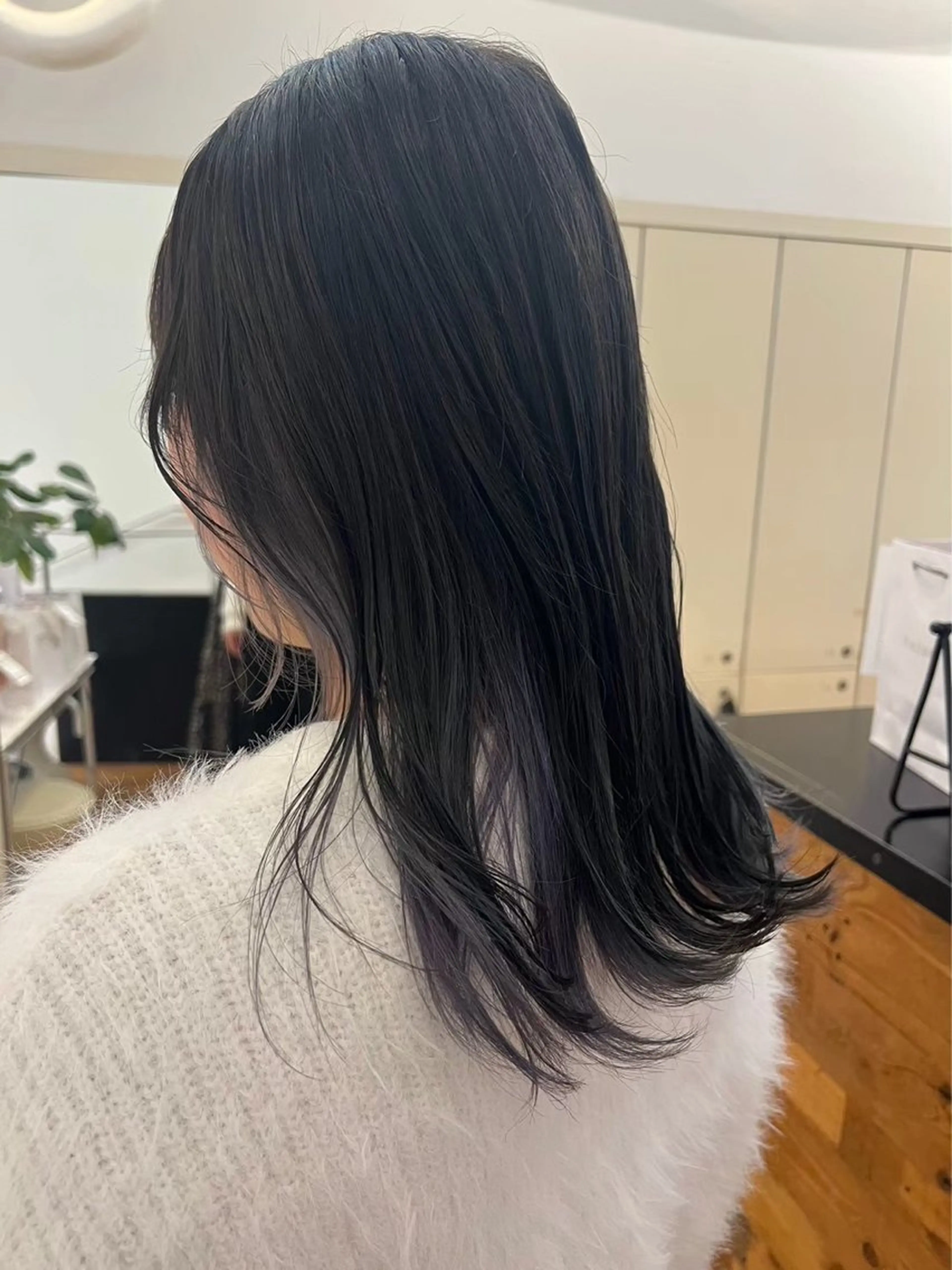 ロング カラー 中村 彩奈のヘアスタイル