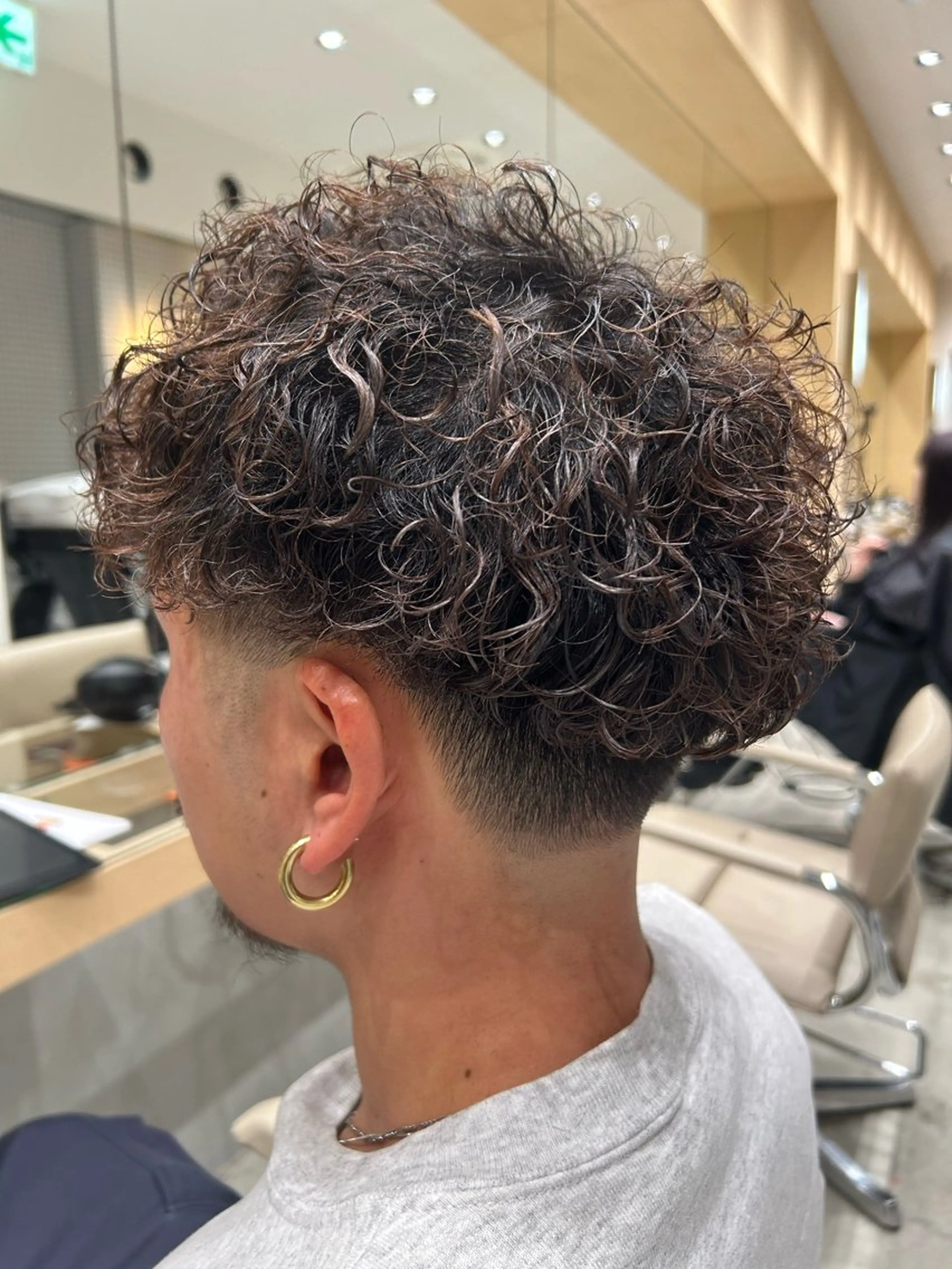 パーマ メンズ フェードカット メンズパーマ 🐲ツイスパ🐲 フェード/龍のヘアスタイル