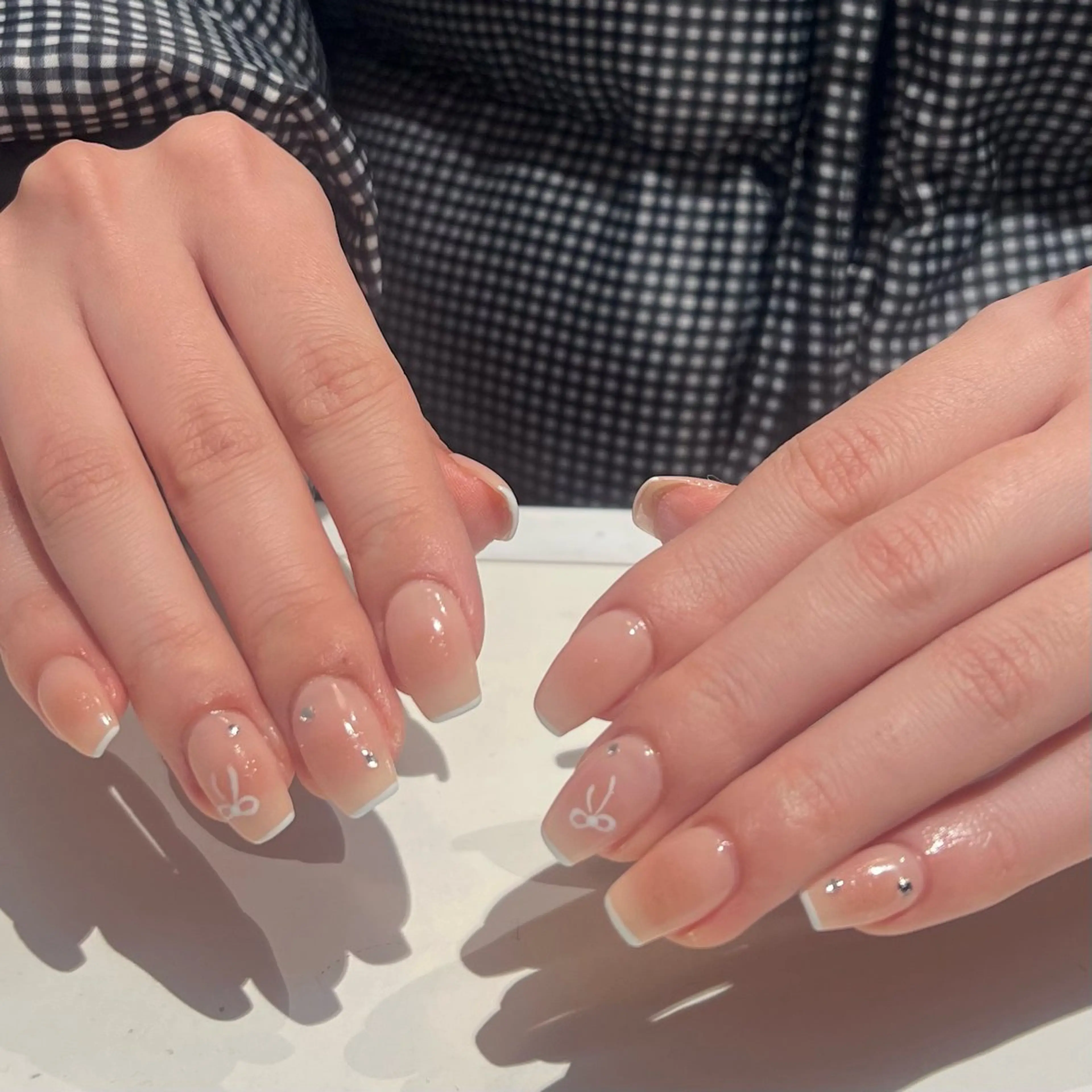 ネイル ハンドネイル 高橋 麻里子のネイルデザイン