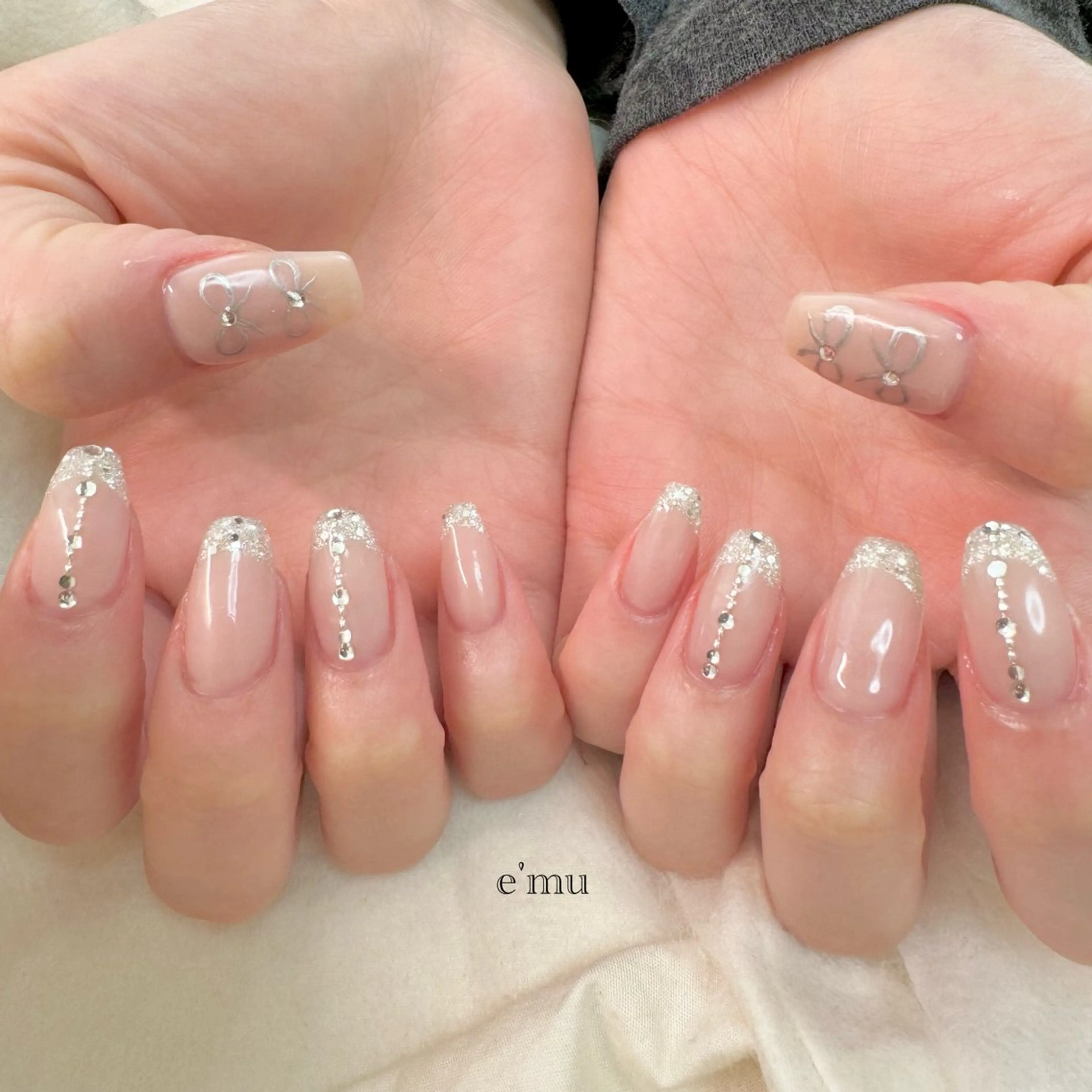 ネイル リボン nail salon e'mu💐のネイルデザイン