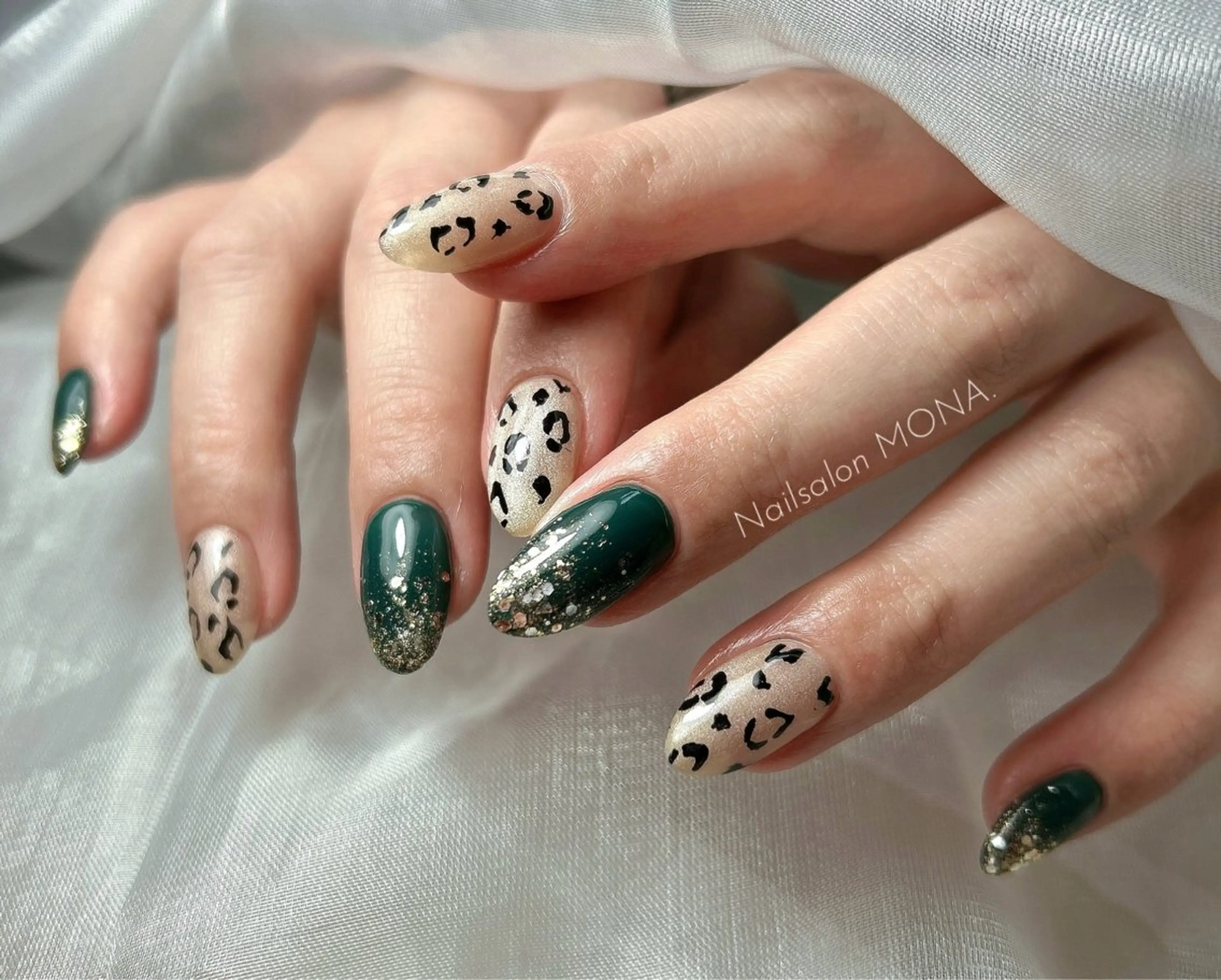 ネイル アニマル柄 グリーン ハンドネイル Nailsalon MONA.のネイルデザイン