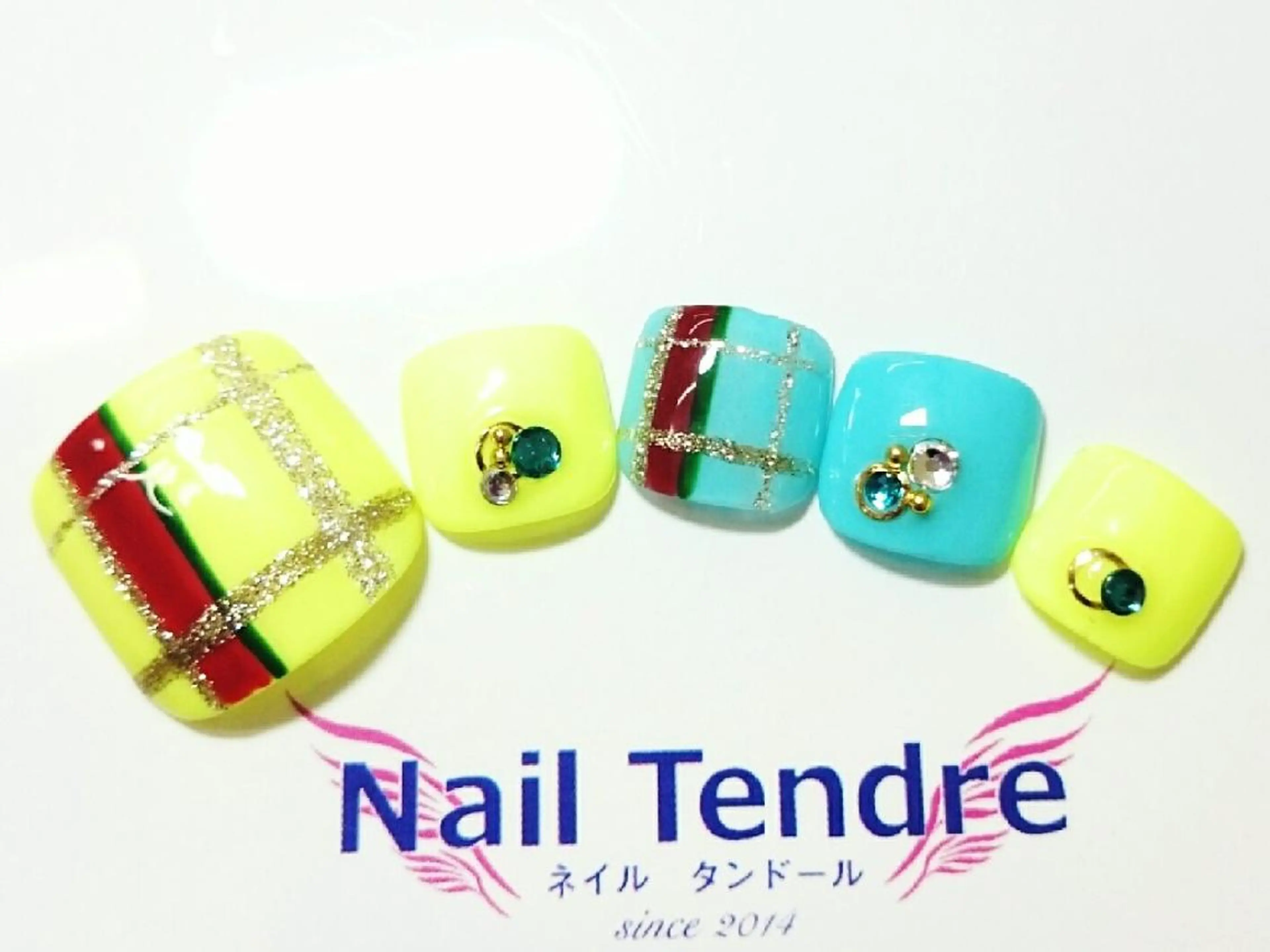 ネイル アートネイル ジェルネイル ソフトジェル ストーンネイル フットネイル Nail  Tendreのネイルデザイン