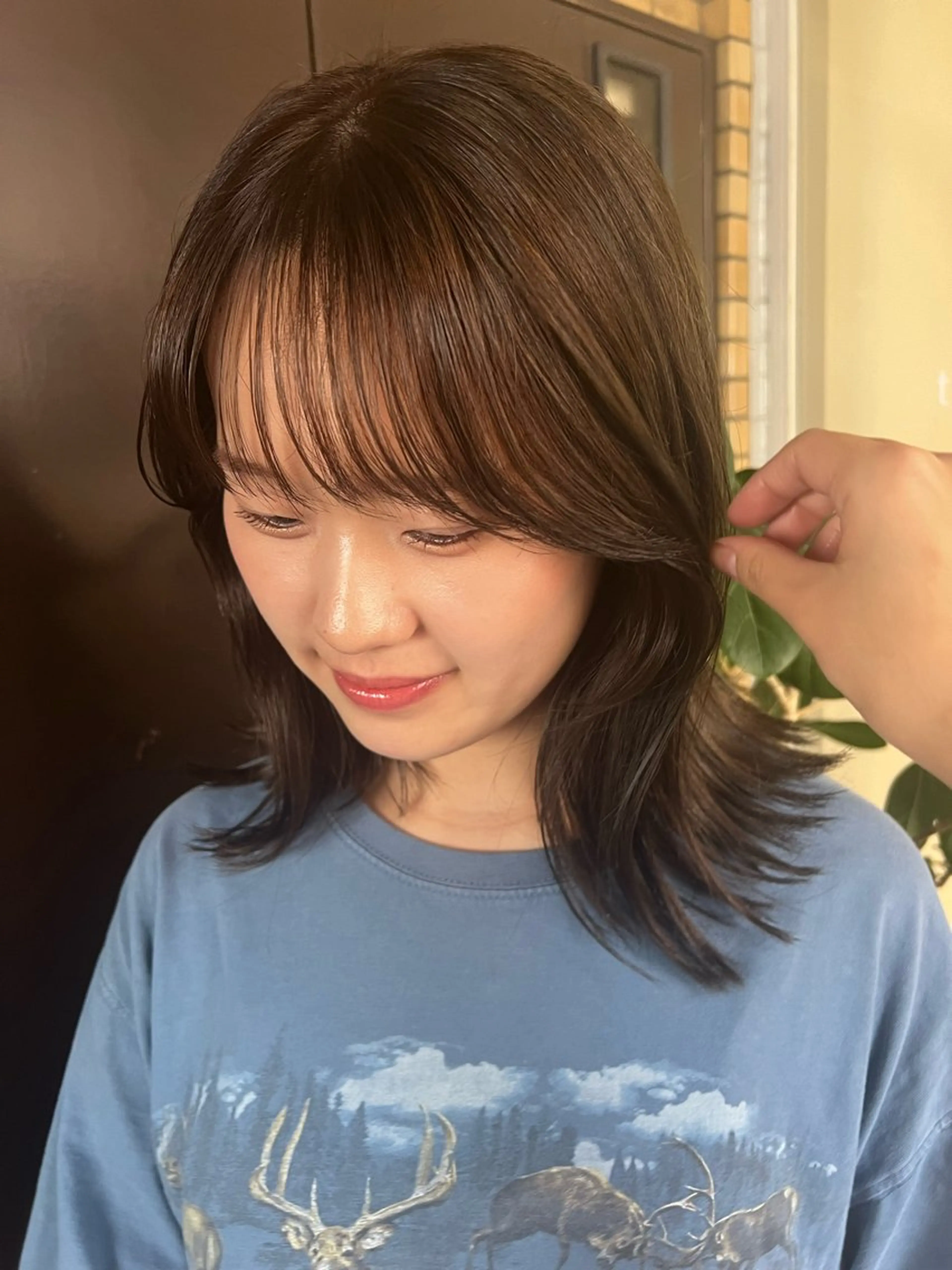 ミディアム カラー 透明感カラー オリーブカラー 南部 綾音のヘアスタイル