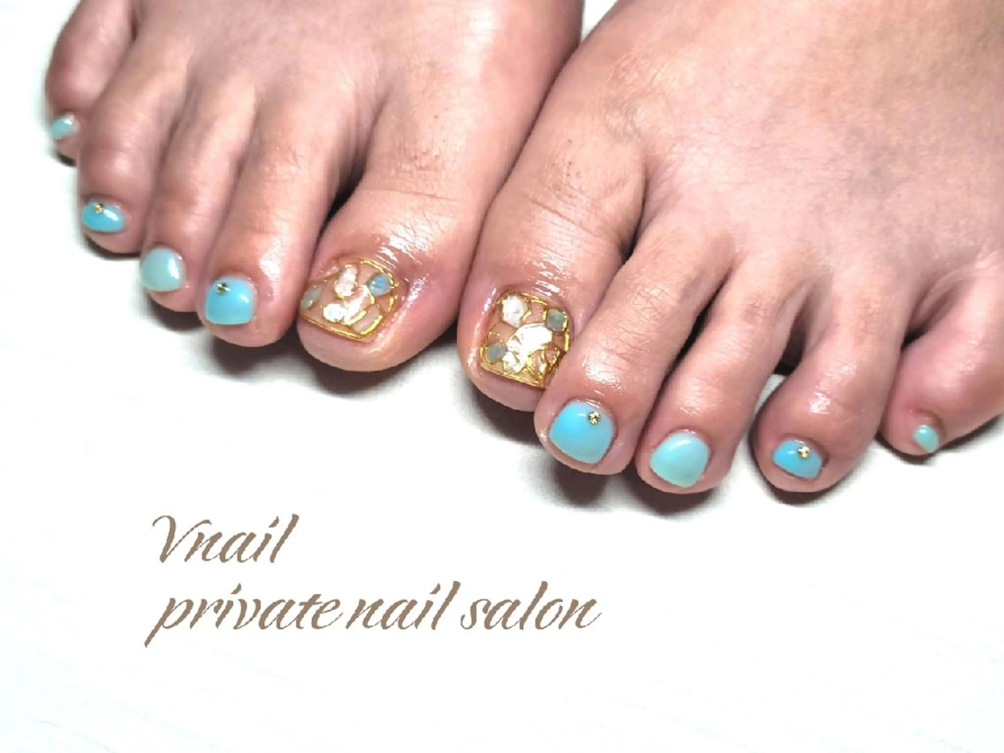 ネイル フットネイル V. nailのネイルデザイン