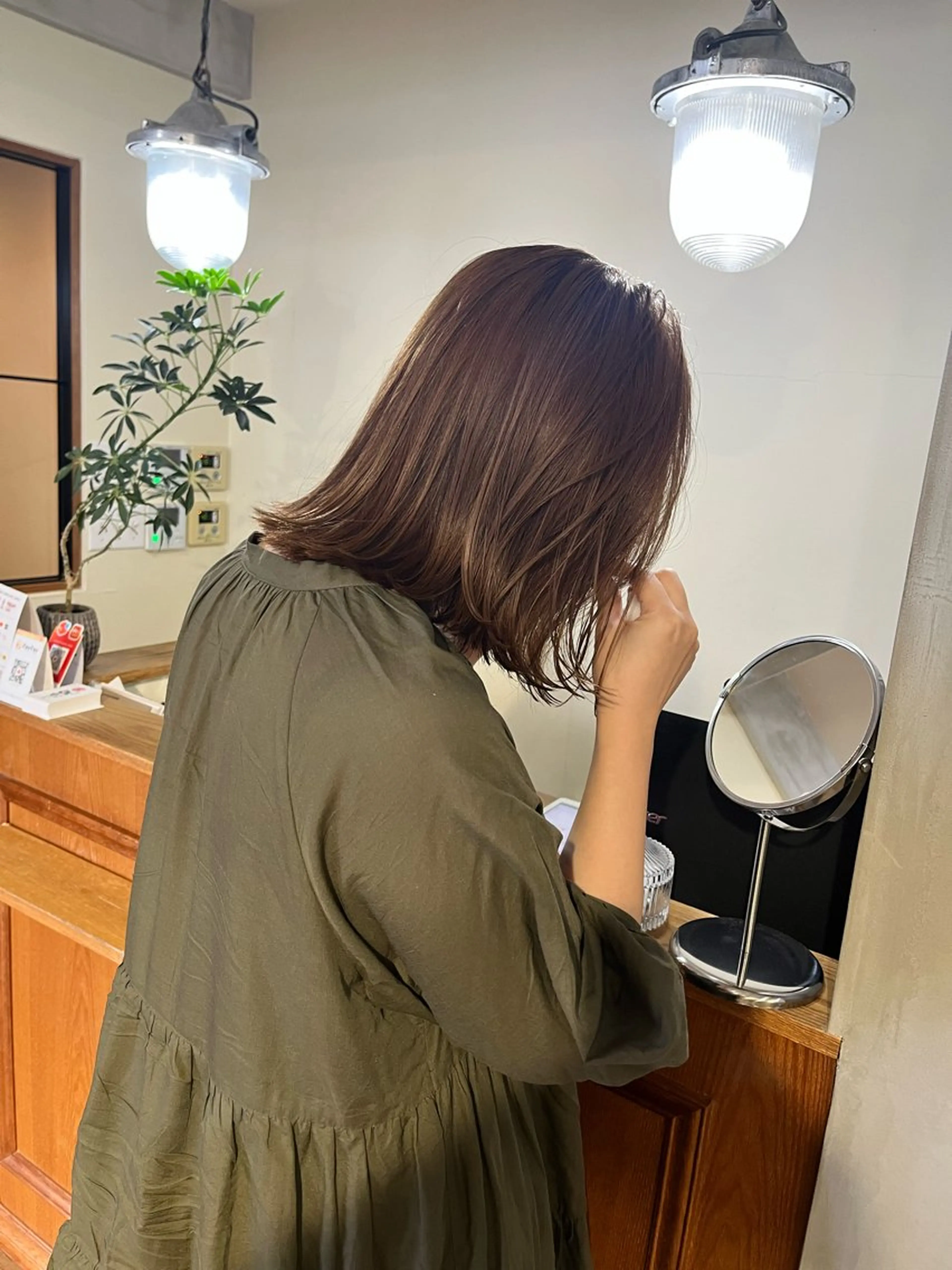 ショート カラー ブラウンカラー 透明感カラー ボブ カット ヘアカラー 上川 美幸のヘアスタイル