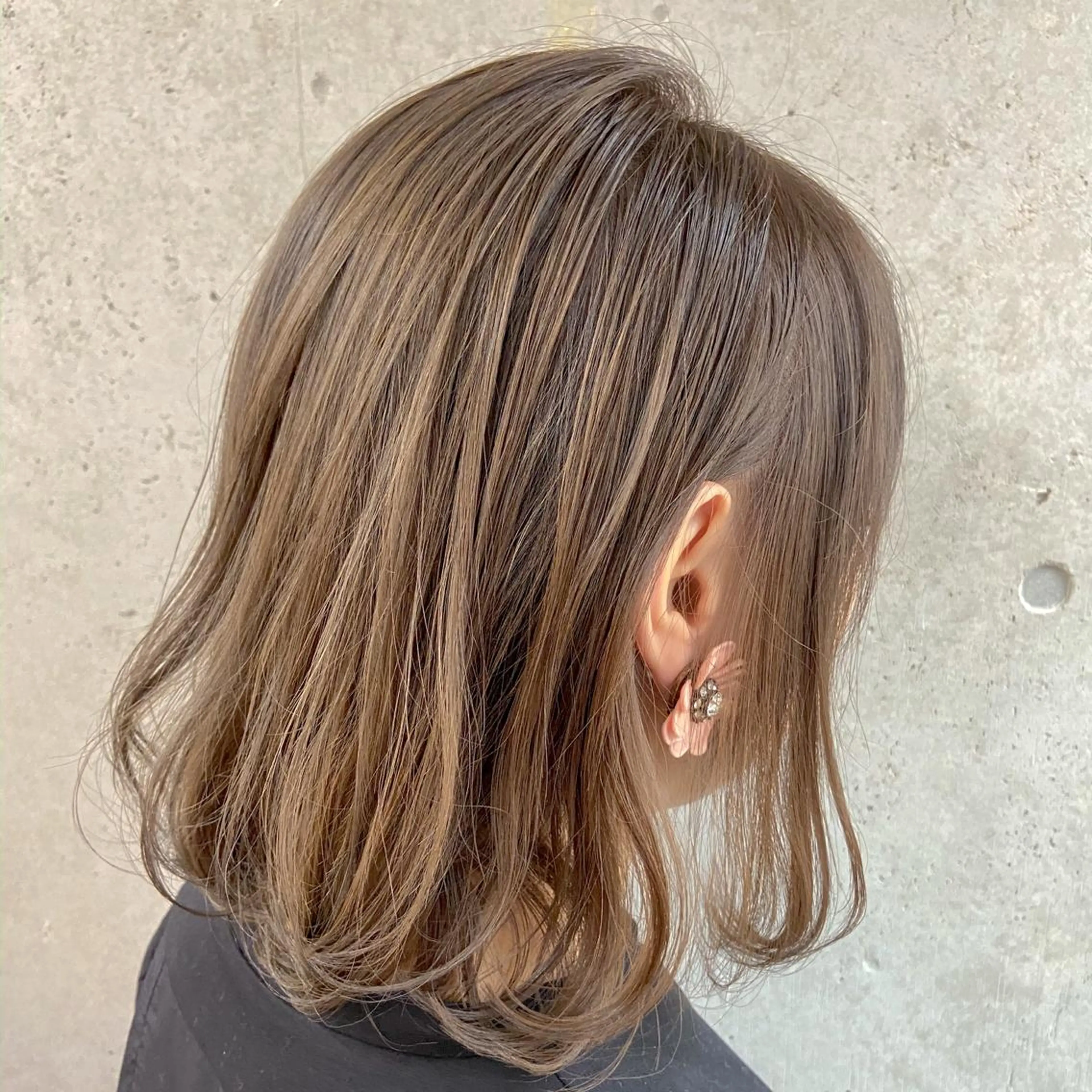 ミディアム カラー カット トリートメント 川端 康介のヘアスタイル