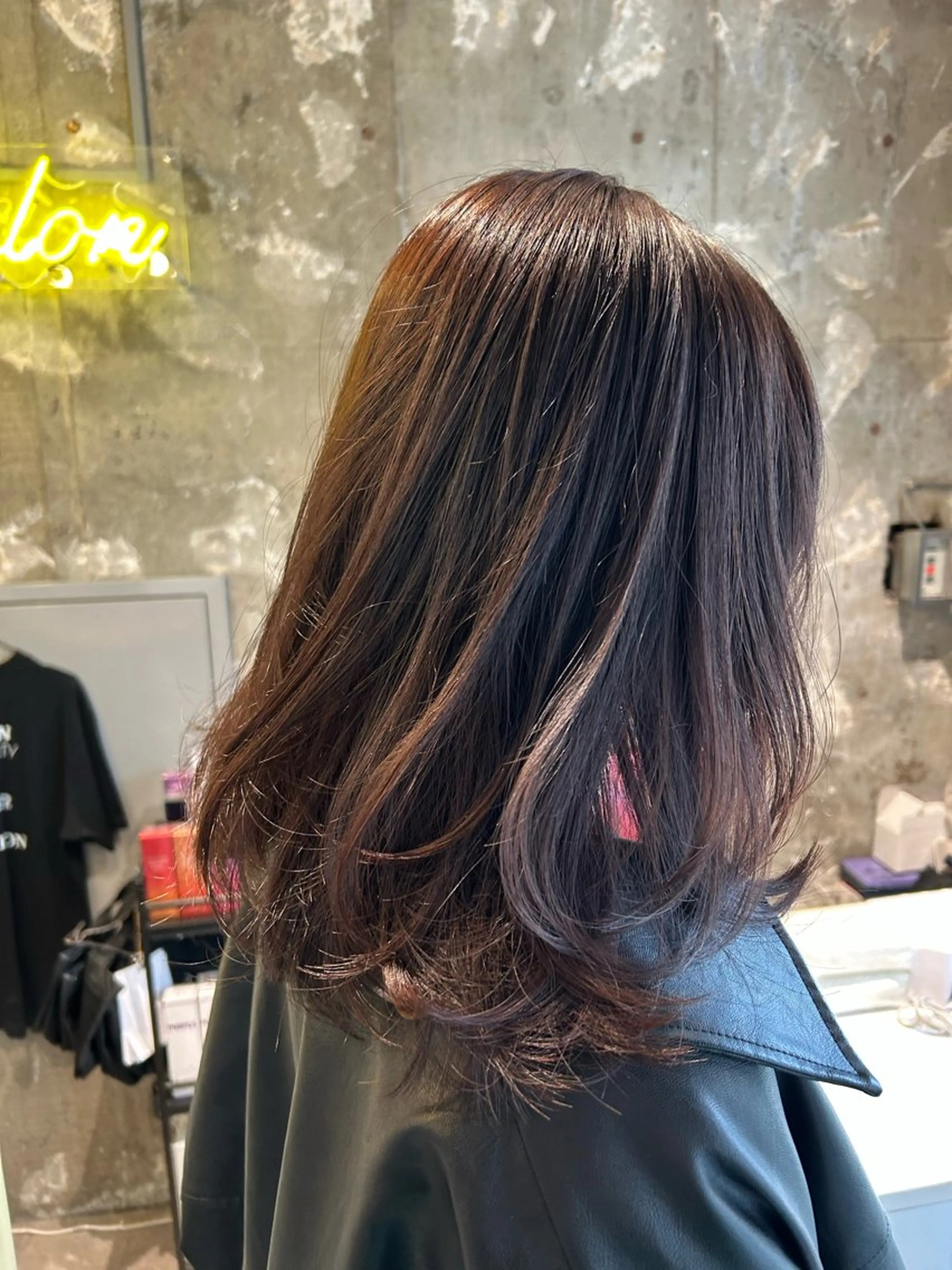 ミディアム レイヤーカット カット ヘアカラー ano @anomukuiのヘアスタイル