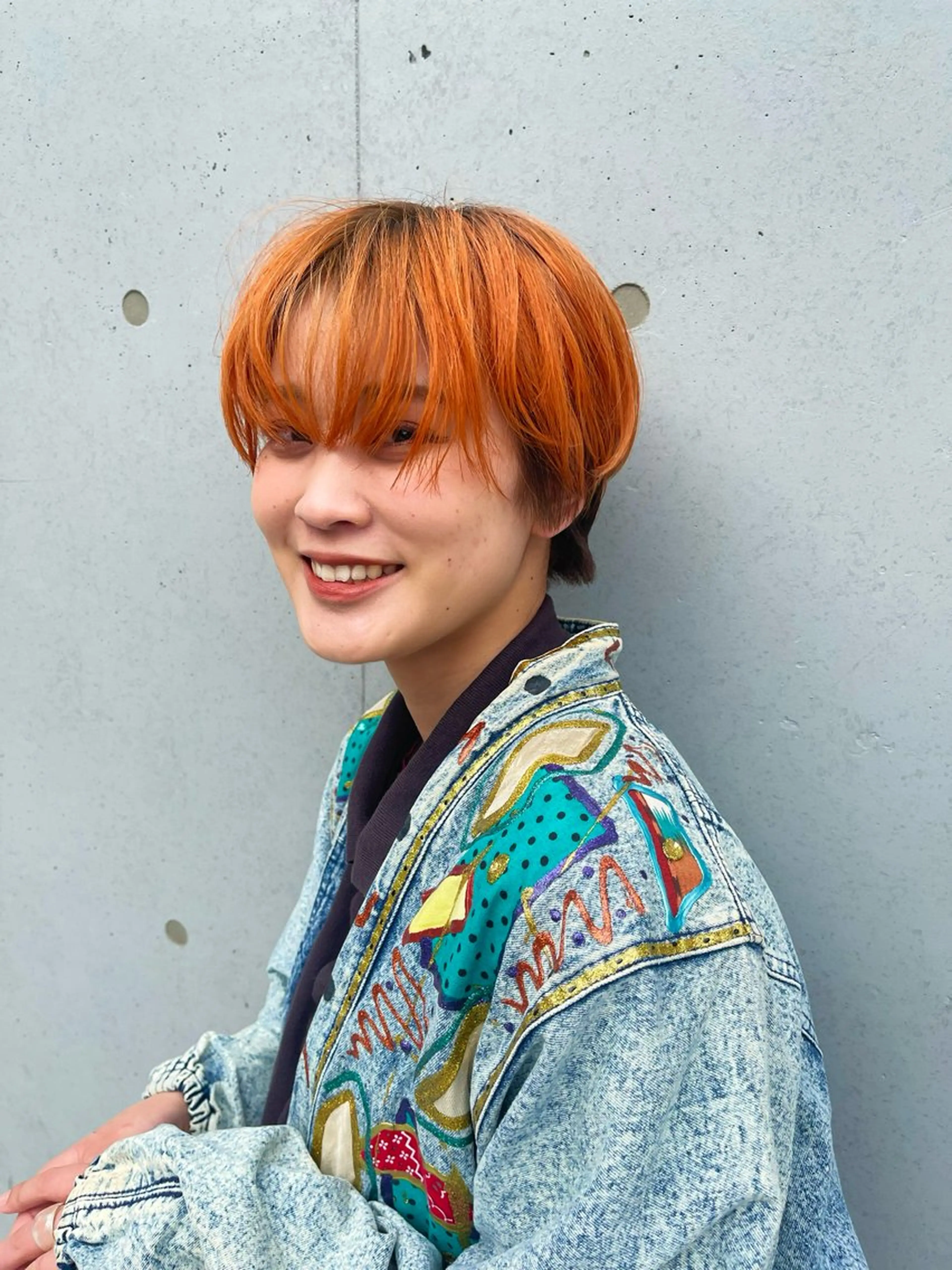 ショート カラー TATSUブリーチ/ ミルクティーベージュのヘアスタイル