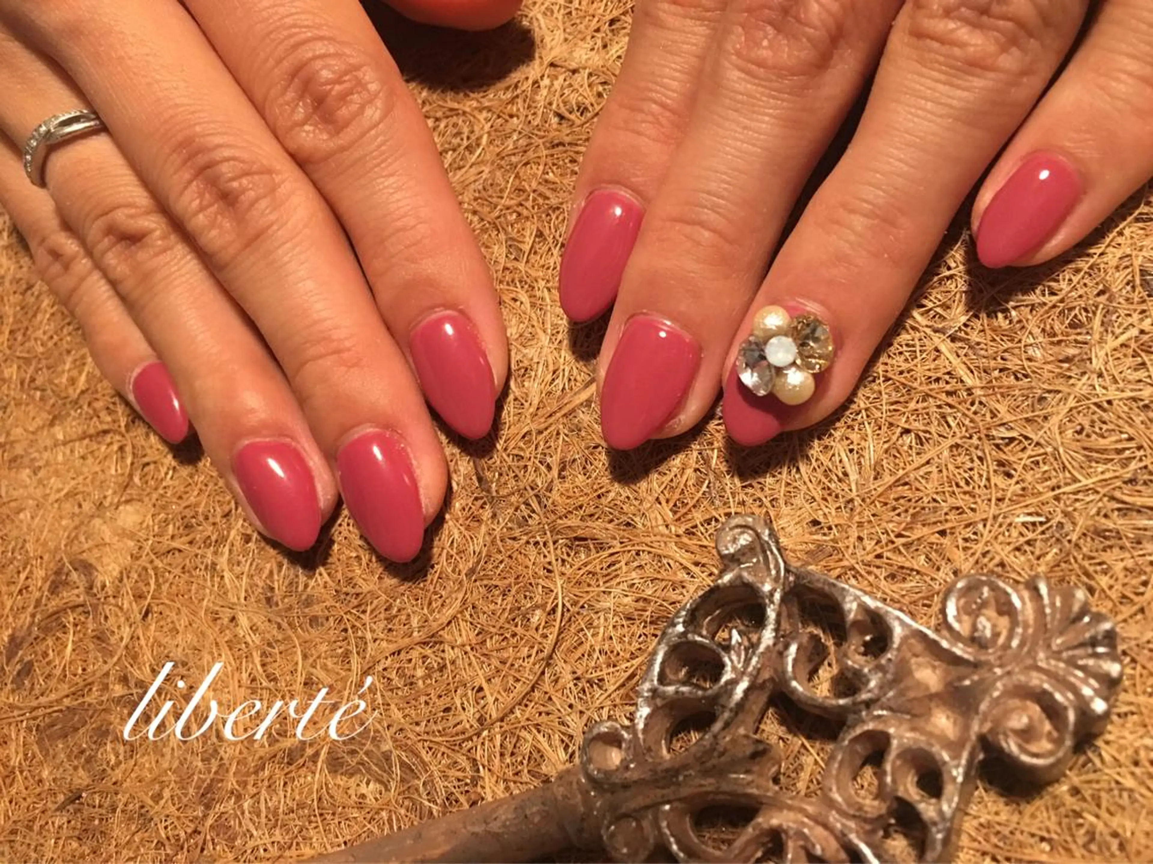 ネイル liberté (リベルテ)のネイルデザイン