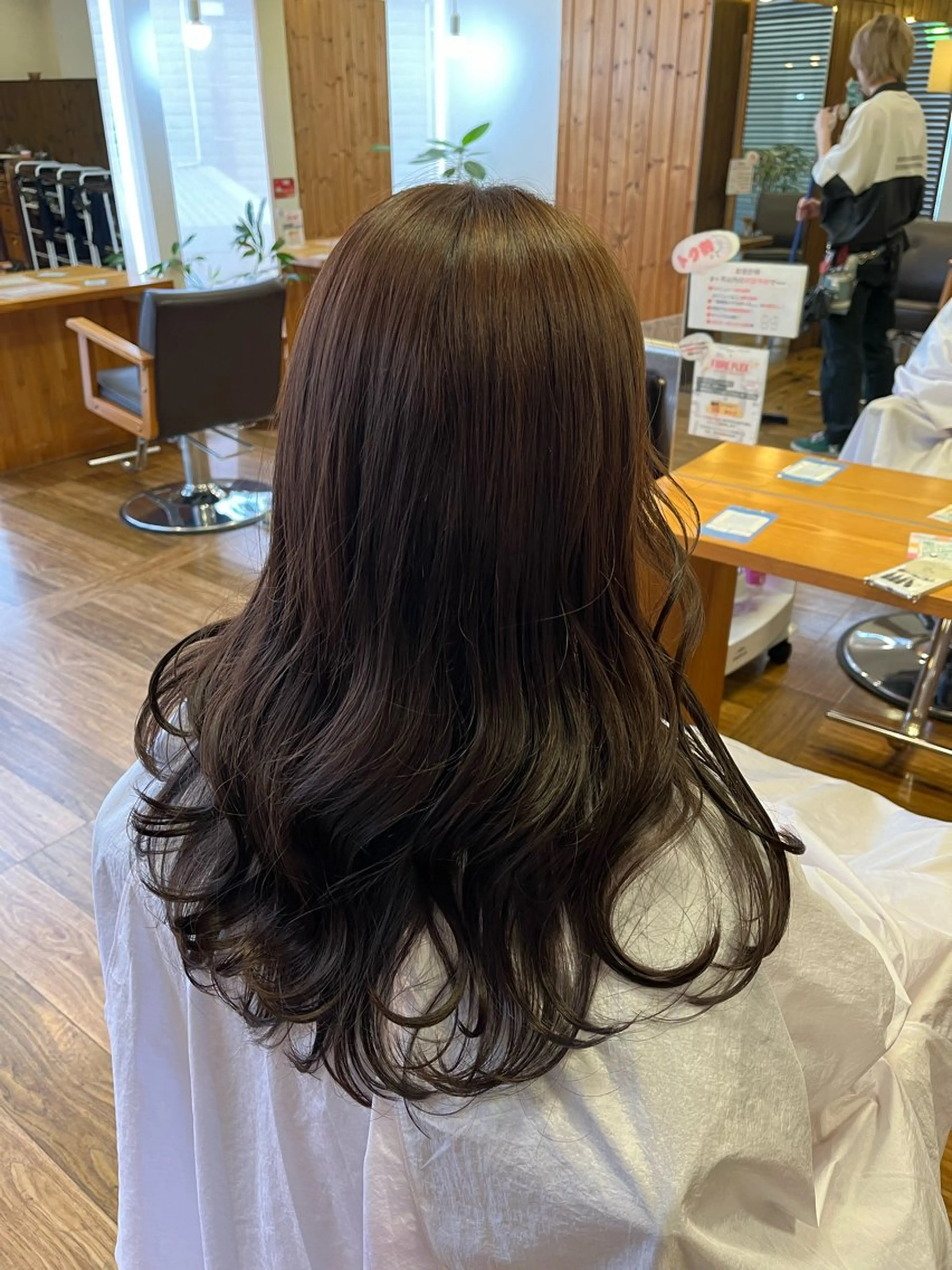 ロング anon所属・田中 結月のヘアスタイル