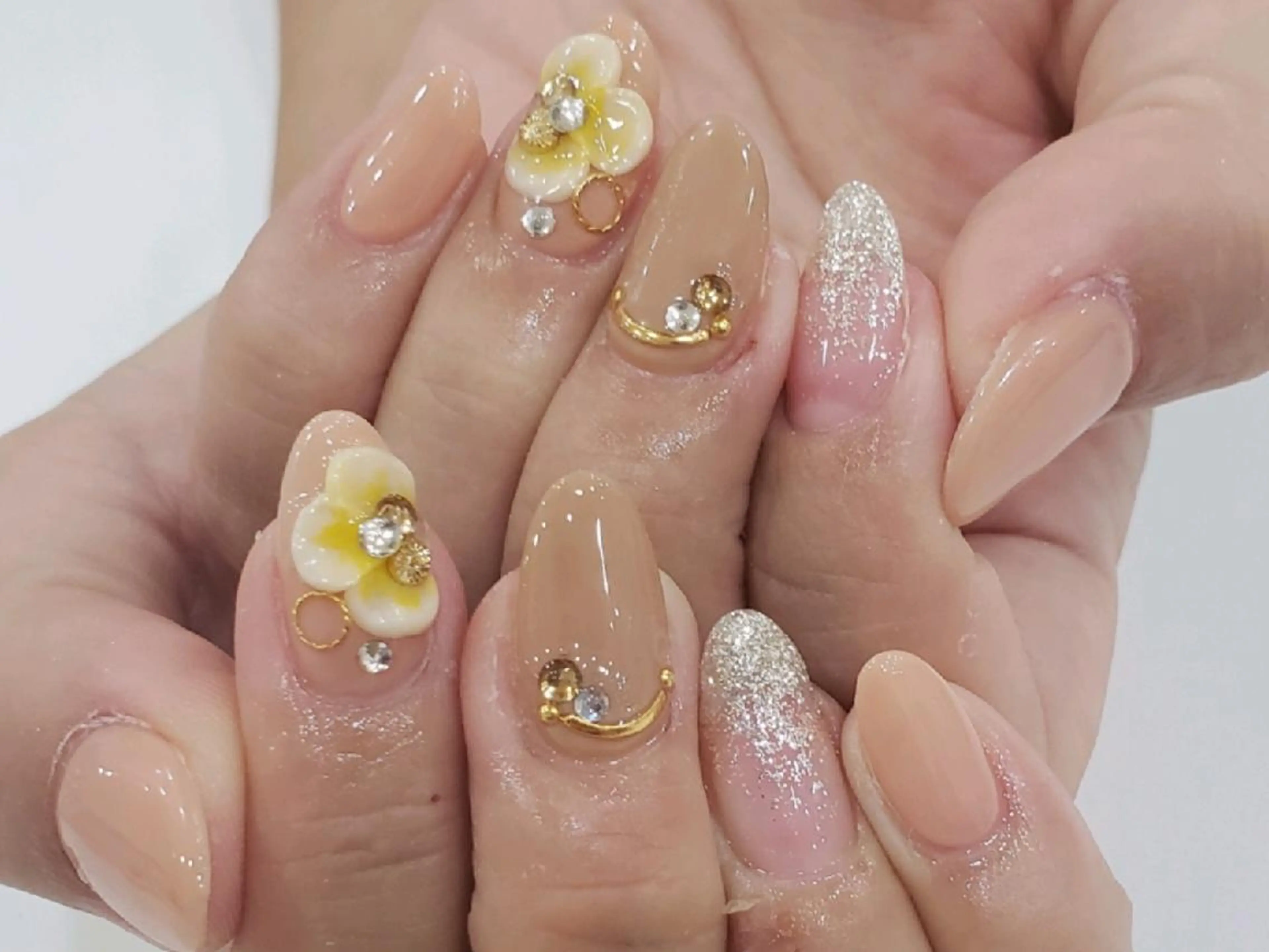 ネイル Nail leef《リーフ》所属・kahosan 𓆉のネイルデザイン