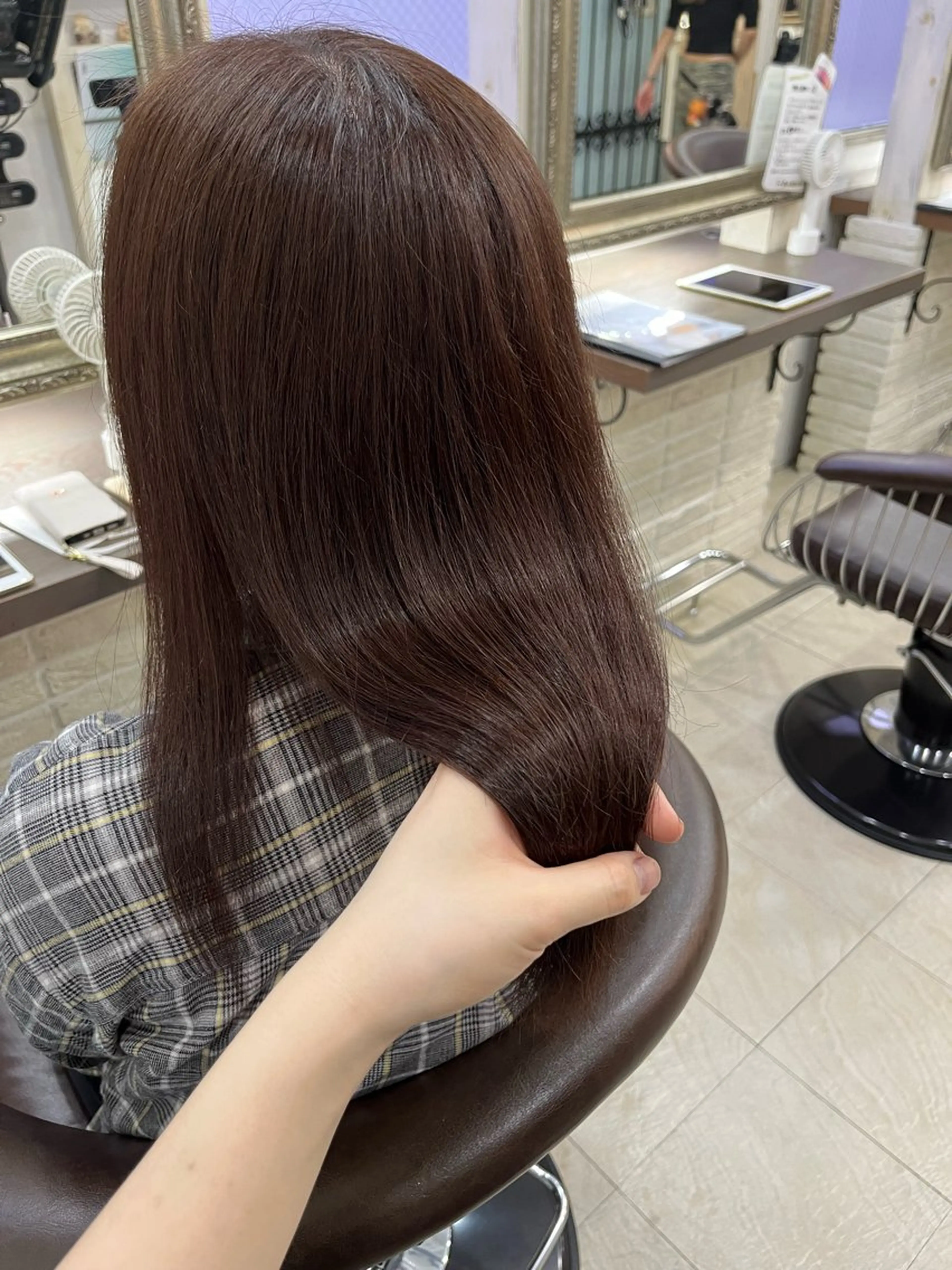 セミロング ラベンダーブラウン 兒玉/透明感カラー 髪質改善のヘアスタイル