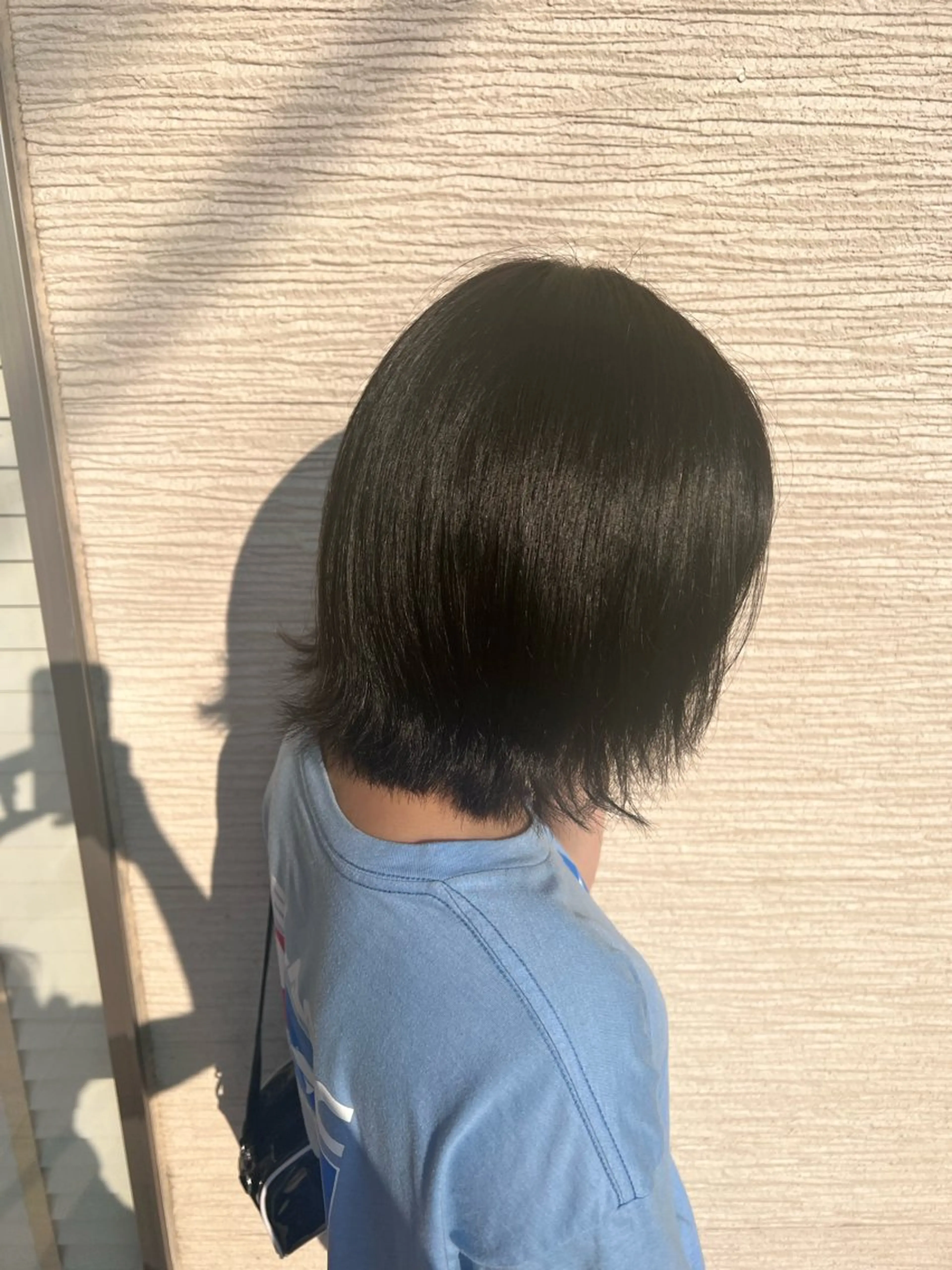 カラー 黒髪 ブルーカラー ブルーブラック ヘアカラー 関 唯花のヘアスタイル