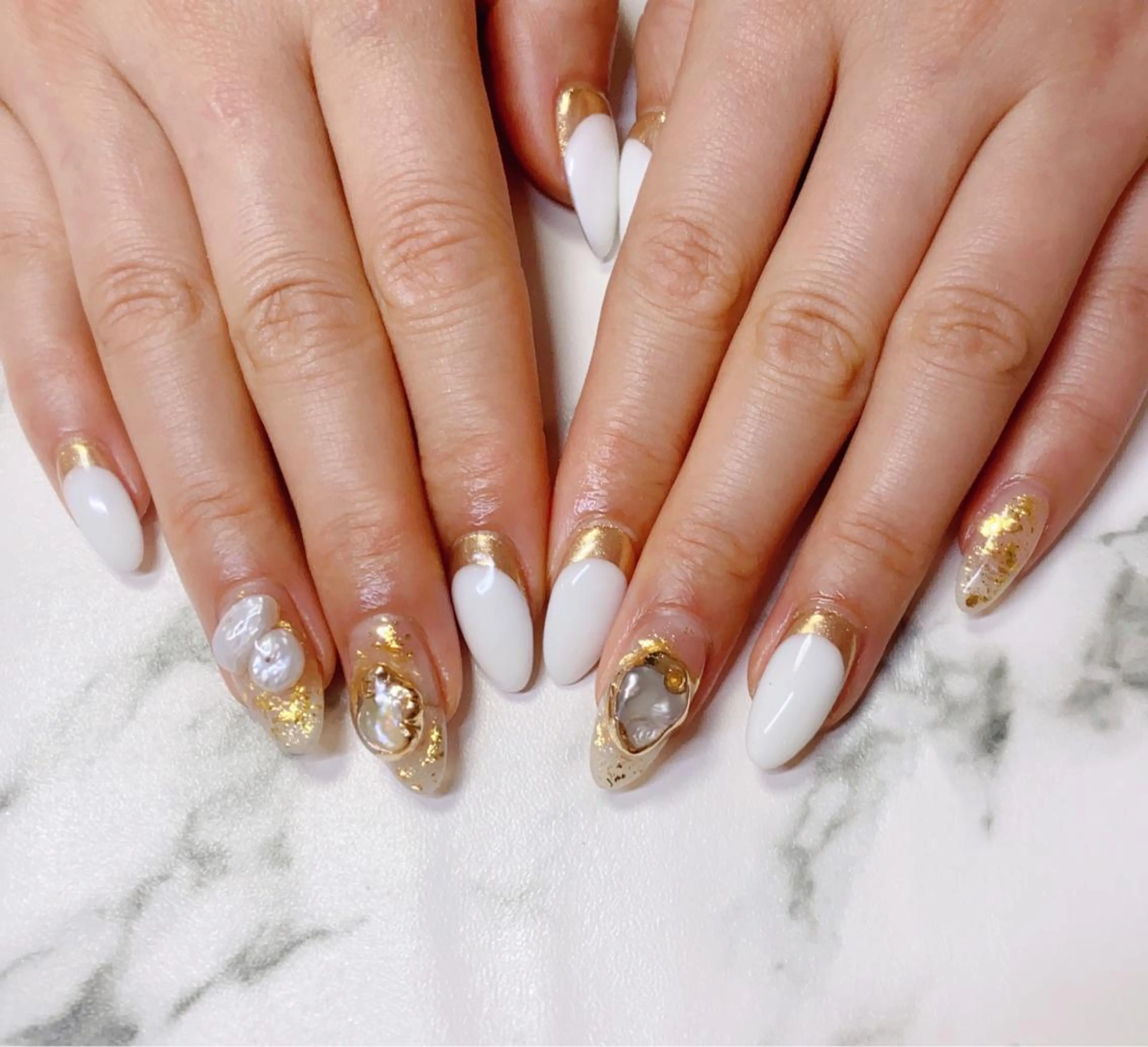 ロング カラー ネイル フレンチネイル ミラーネイル Q Free nailsのネイルデザイン