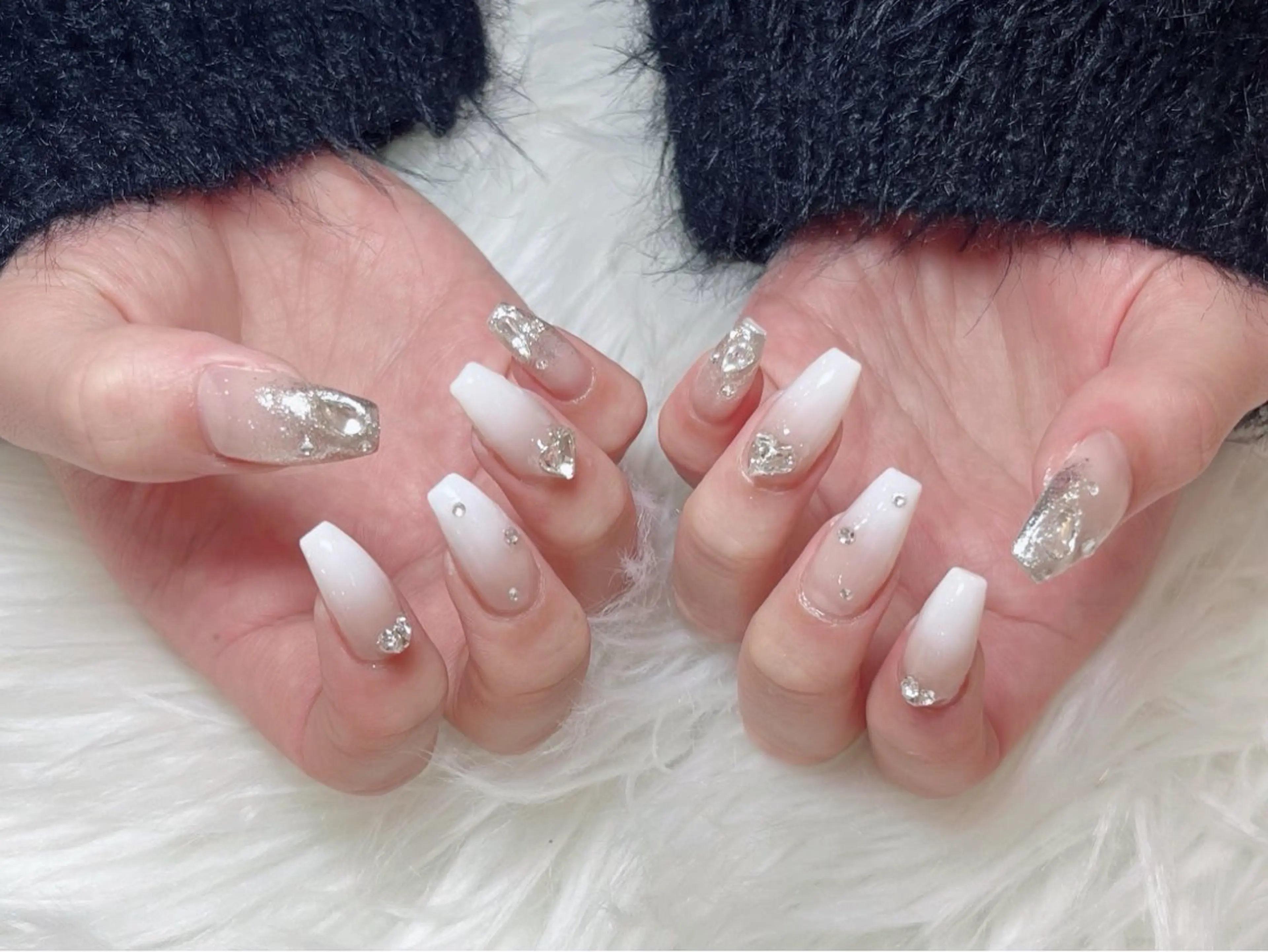 ネイル グラデーション キラキラネイル ラメ(グリッター) ラメグラデーション ハンドネイル FLY Nail Salonのネイルデザイン