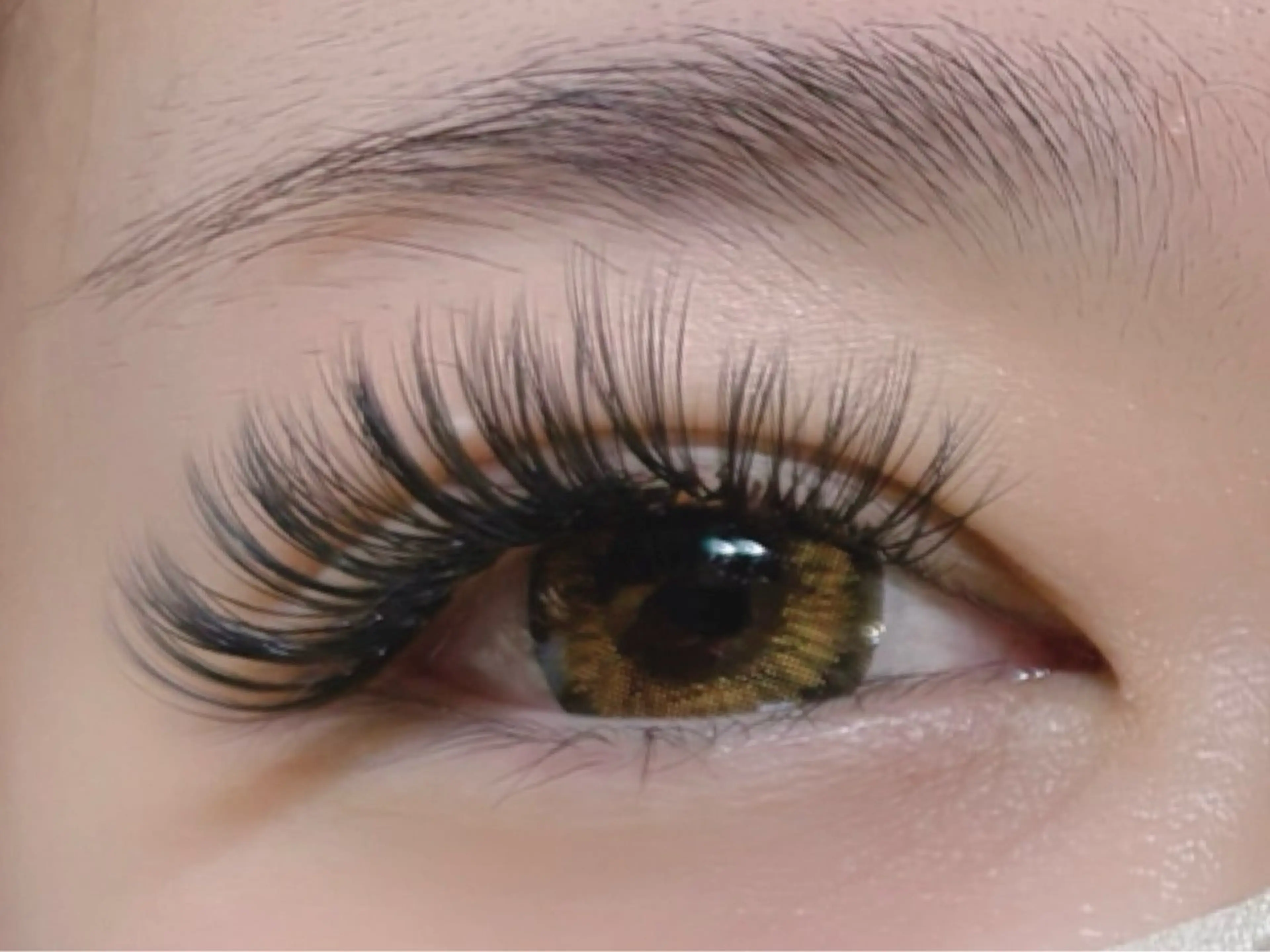 マツエク・マツパ 付け放題 バインドロック 束感まつ毛 フラットラッシュ パリジェンヌラッシュリフト マツエク オーロラ所属・AURORA RINAのマツエク・マツパデザイン