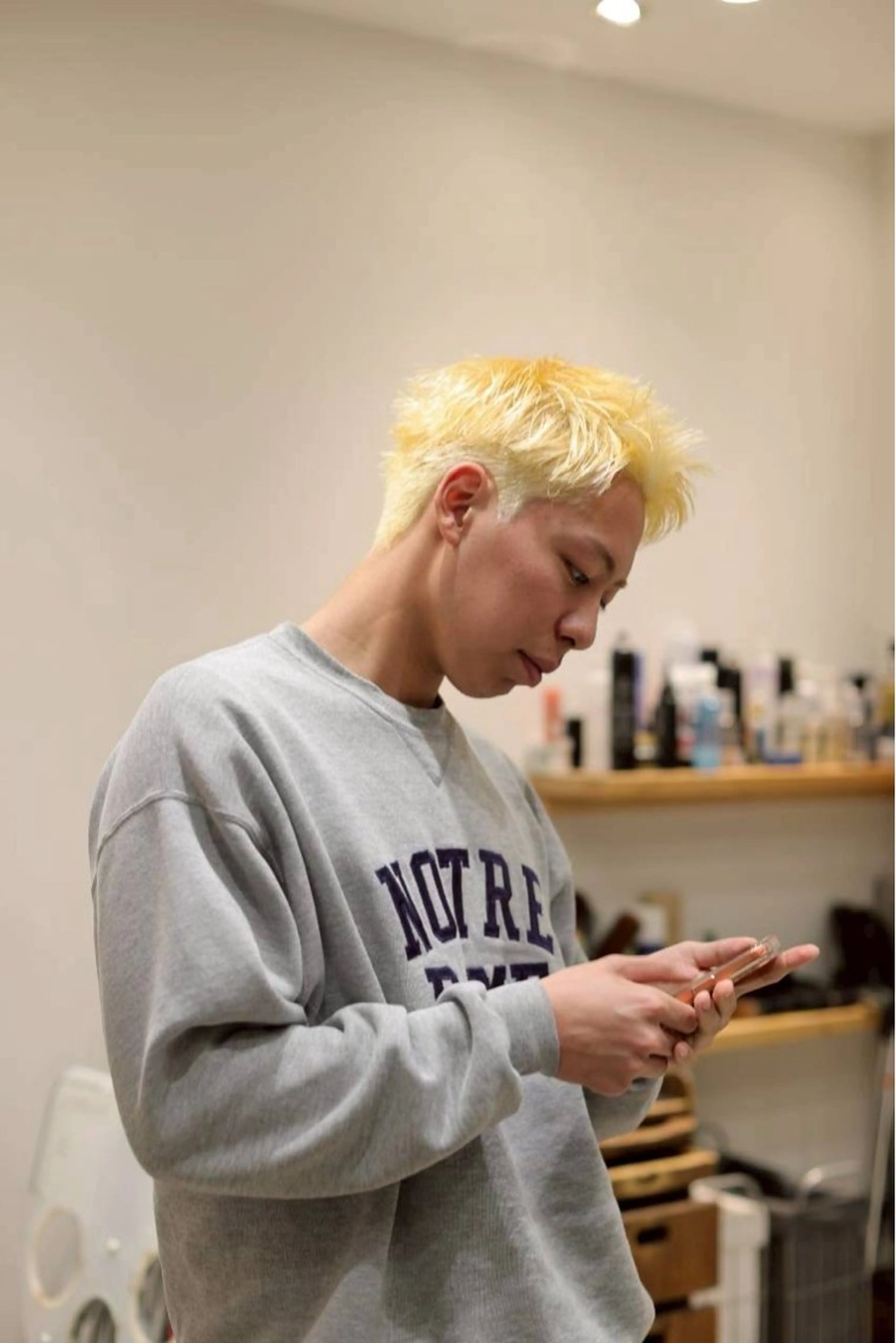 ショート カラー ハイトーンカラー カット ヘアカラー メンズカット✂️/ パーマ🪢/金敷幸作のヘアスタイル