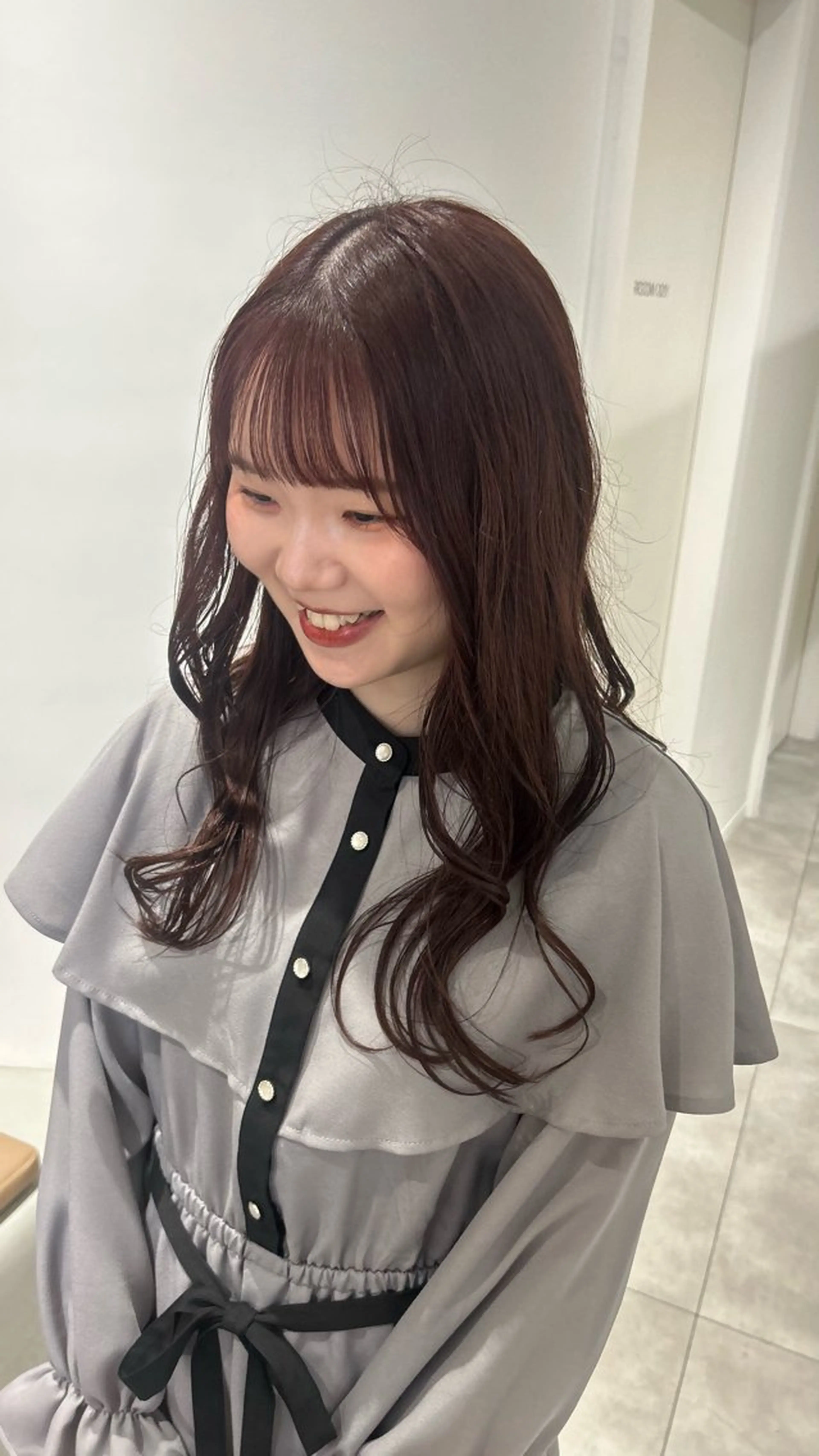 セミロング カラー ブラウンカラー ピンクカラー ピンクブラウン カット ヘアカラー オリーブベージュ/ ブリーチなし透明感のヘアスタイル