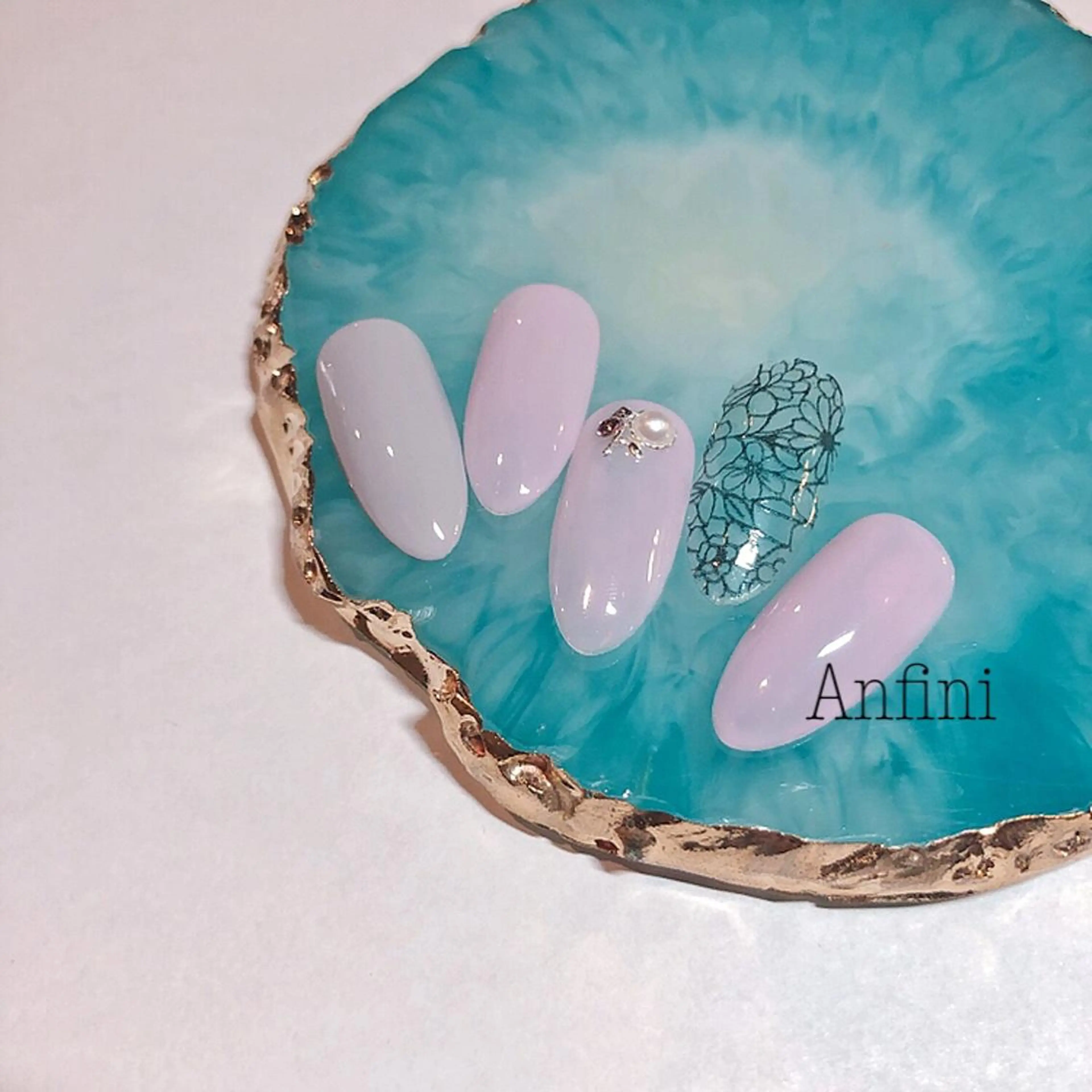 ネイル Anfini アンフィニのマツエク・マツパデザイン