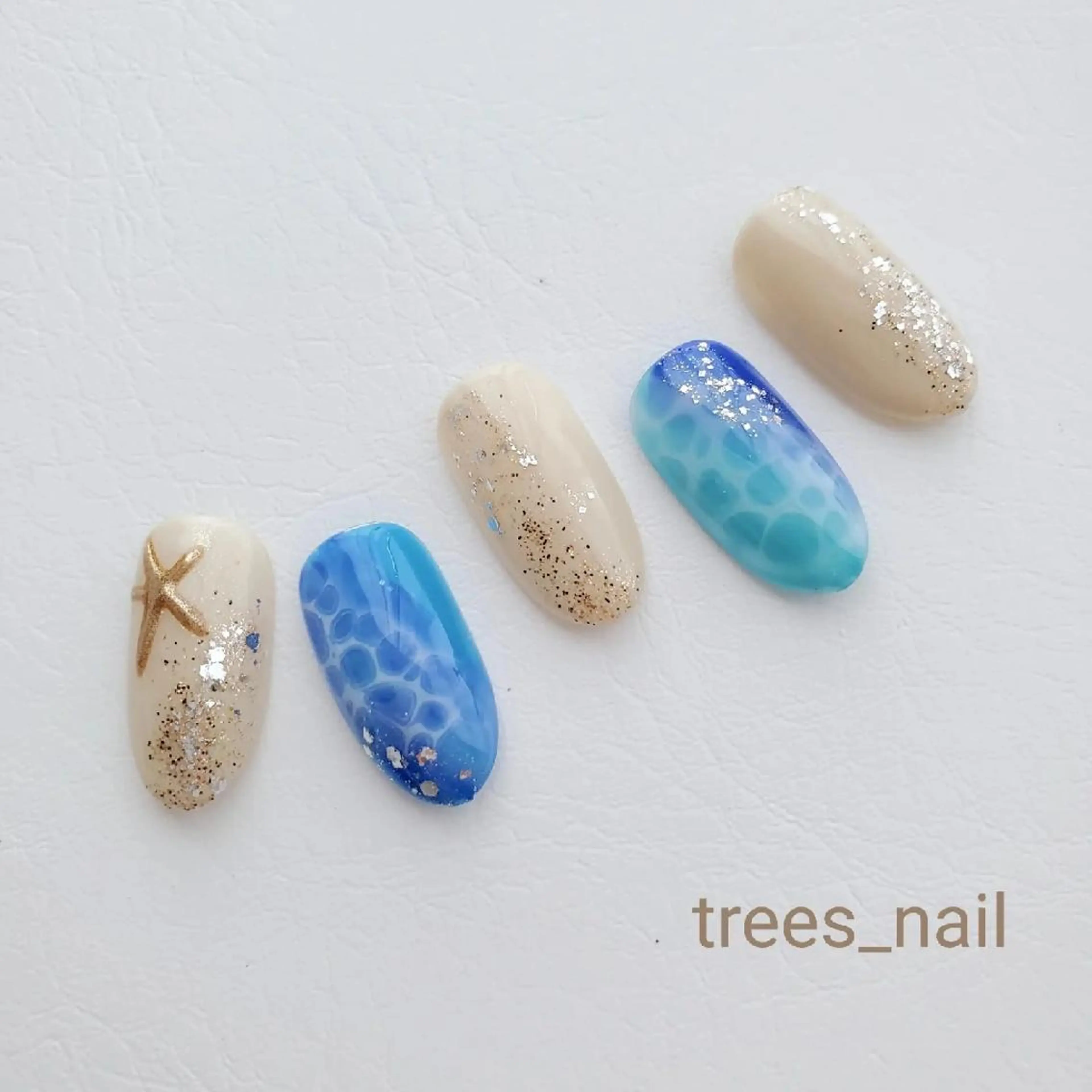 ネイル ラメ(グリッター) 夏ネイル trees_ nailのネイルデザイン