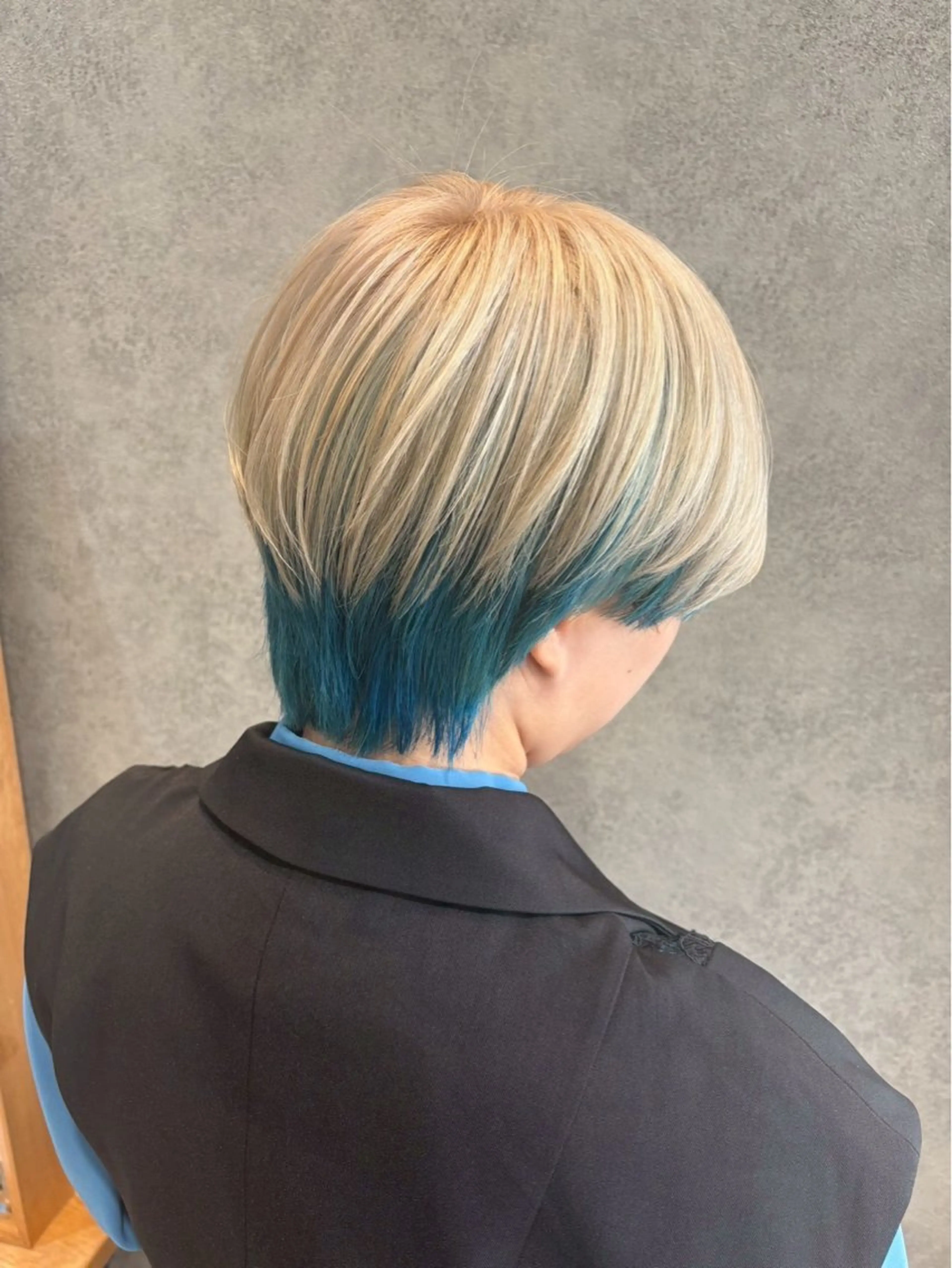 ショート カラー メンズ特化 ティアラのヘアスタイル