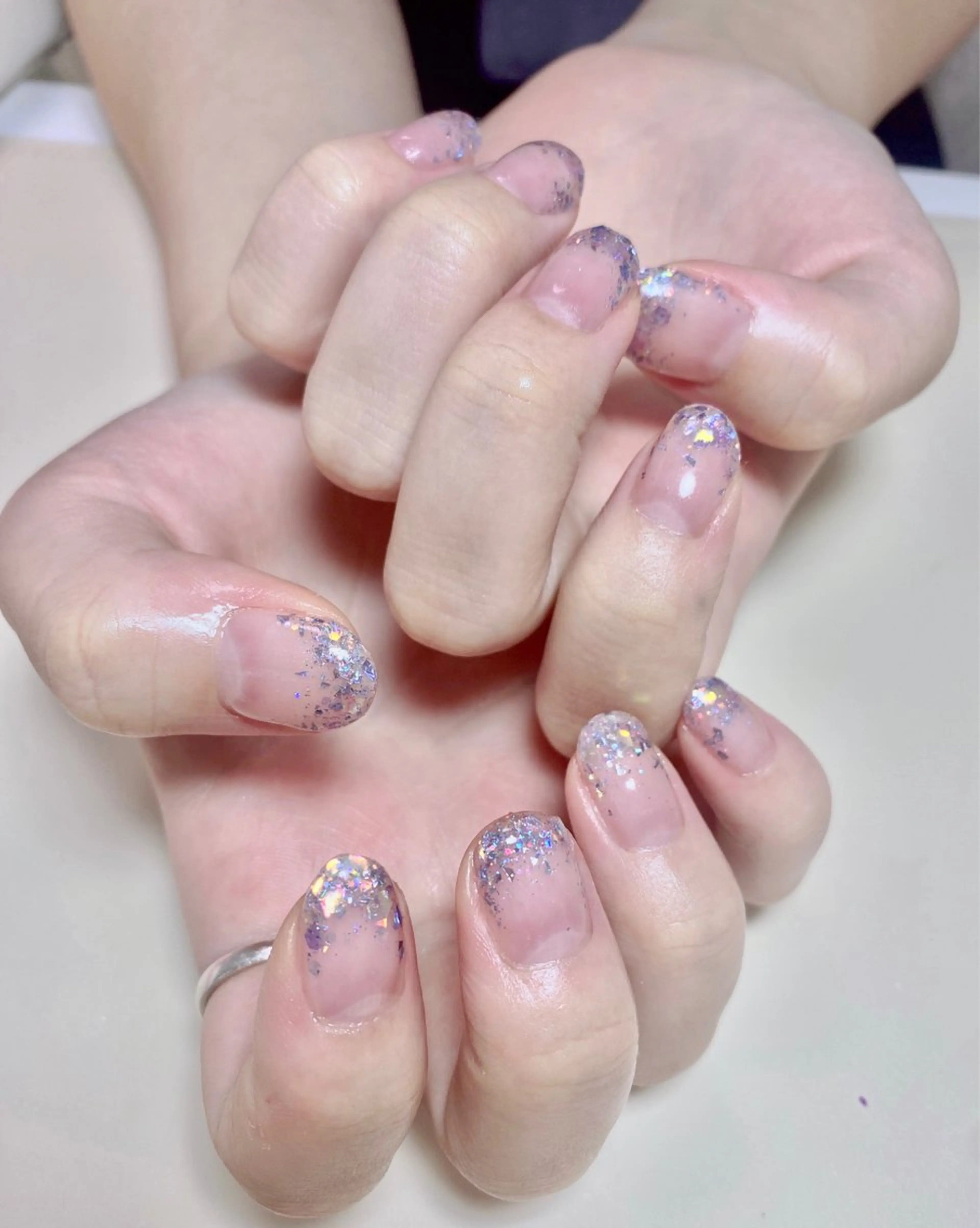 ネイル ホログラムネイル ラメ(グリッター) ラメグラデーション ハンドネイル Nail Salon K 🧸美爪育成のネイルデザイン