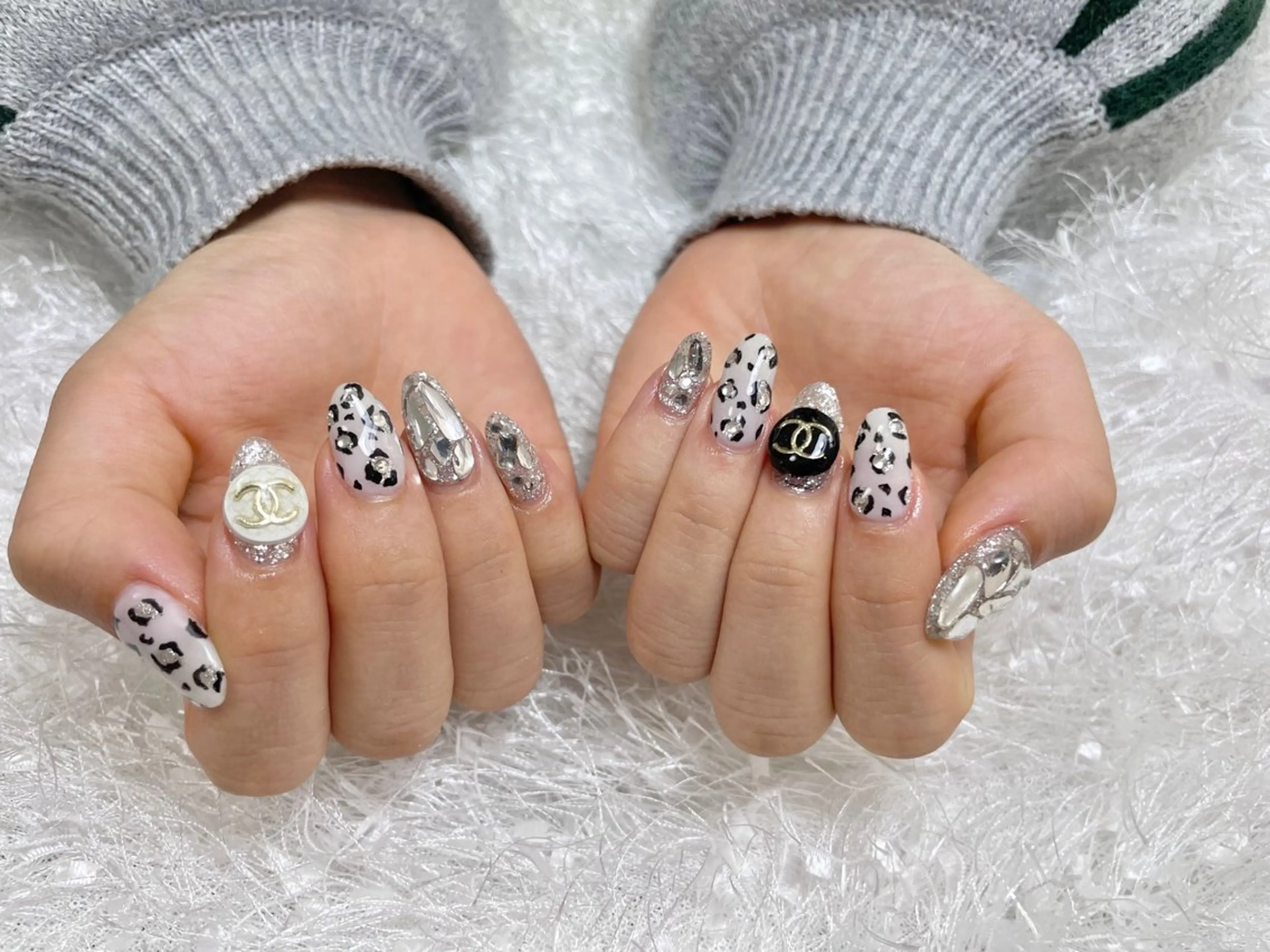 ネイル ハンドネイル 🍑 momo_nailのネイルデザイン