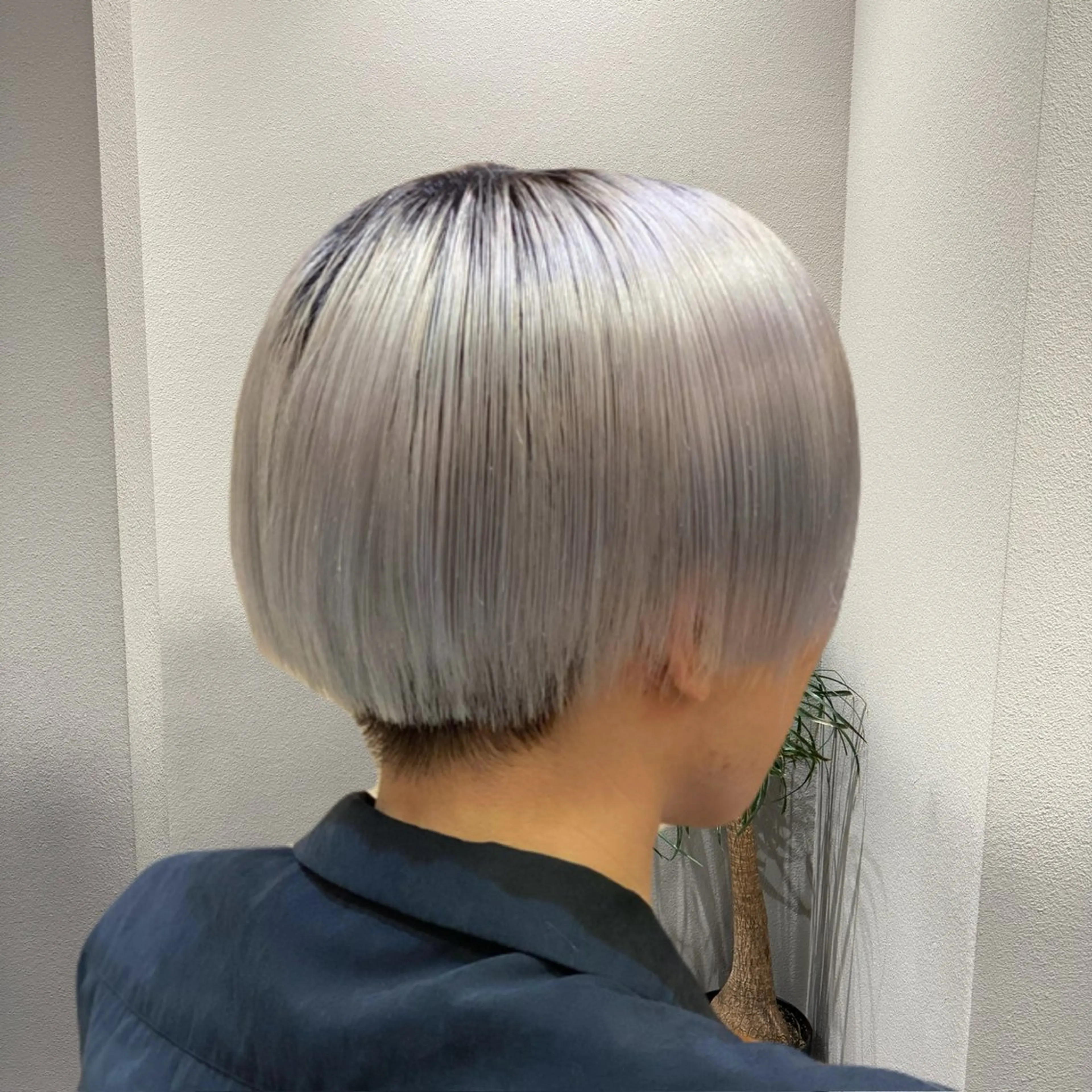 ショート カラー メンズ メンズブリーチ メンズハイトーン ブリーチ ケアブリーチ ハイトーンカラー ヘアカラー ✨ブリーチ支持No1 複雑履歴修正/舘岡のヘアスタイル
