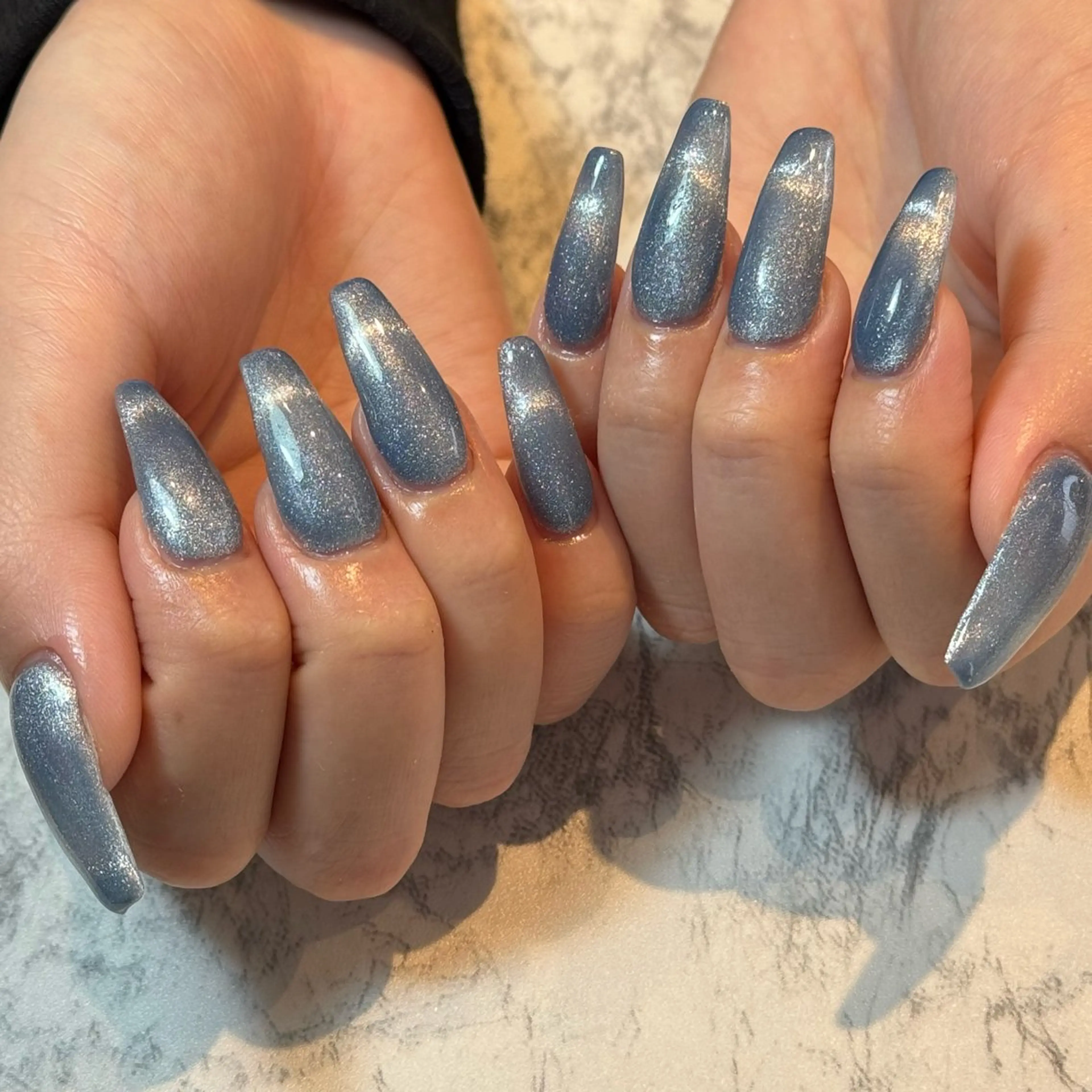 ネイル フレンチネイル マグネットネイル マグネットフレンチ ハンドネイル brodia nails m_riのネイルデザイン