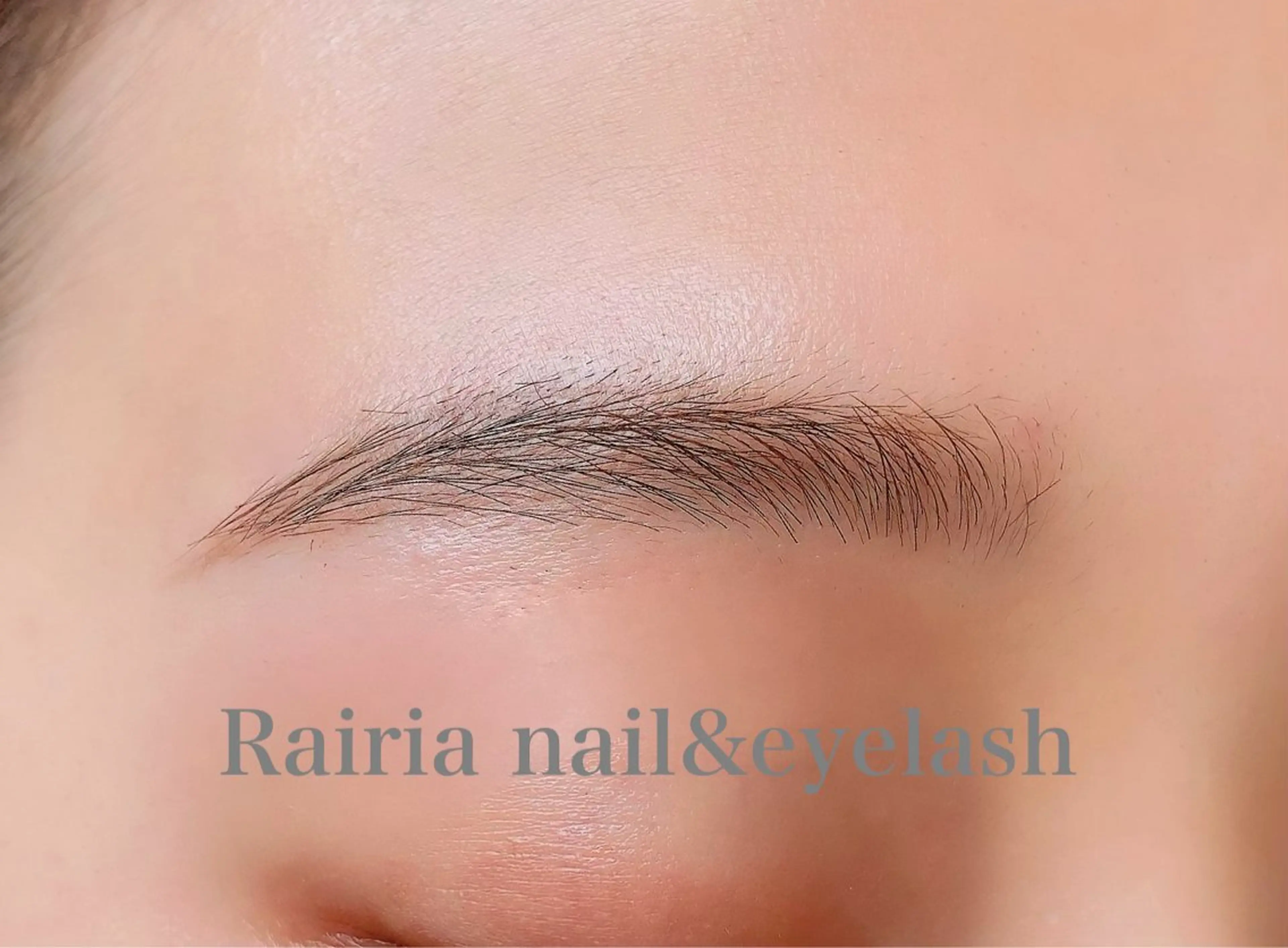 アイブロウ Rairia nail&eyelash所属・Rairia CHIKAのマツエク・マツパデザイン