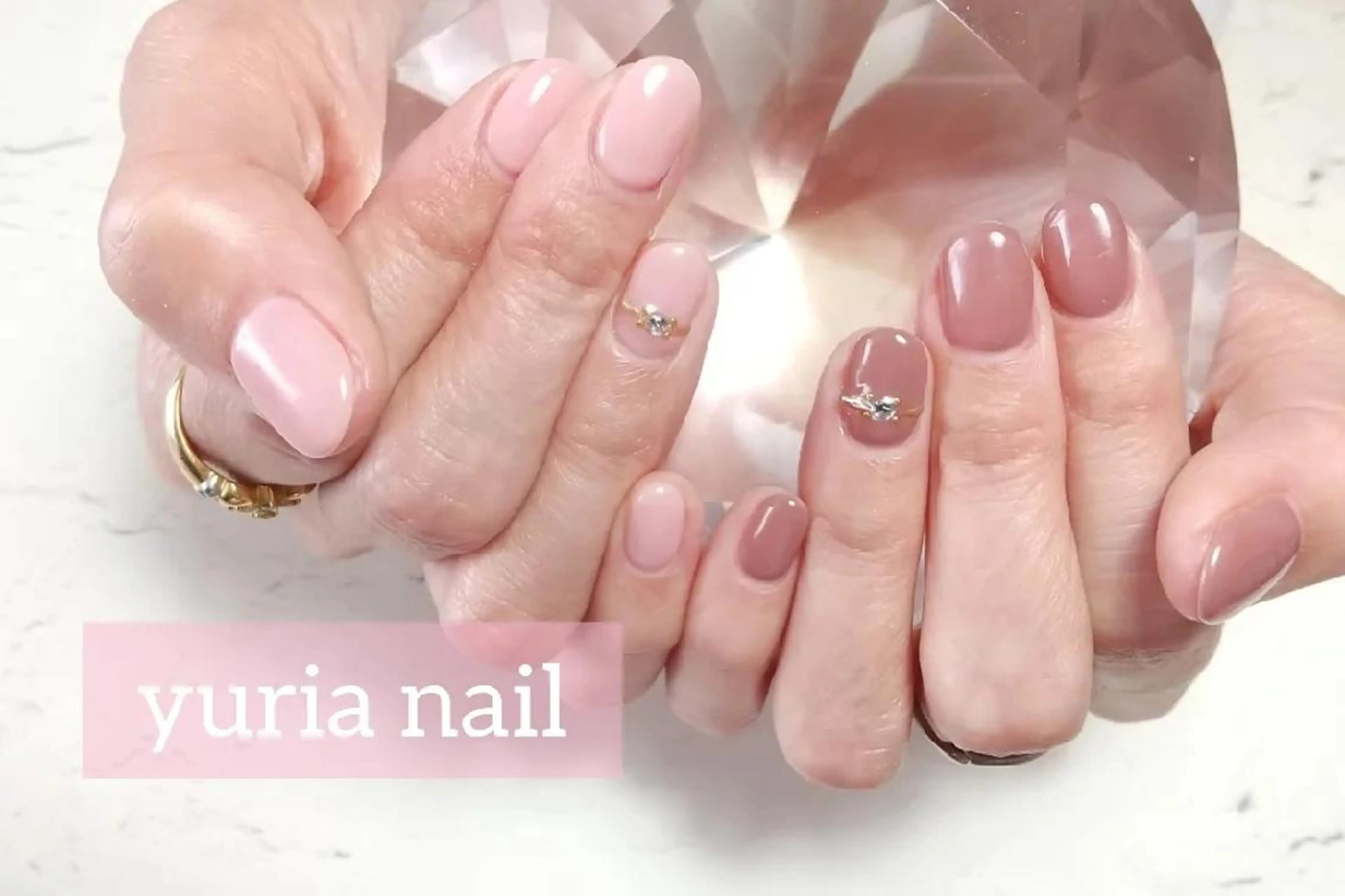 ネイル アートネイル ブラウン ジェルネイル ワンカラーネイル ピンク ハンドネイル 小林 ゆりあのネイルデザイン