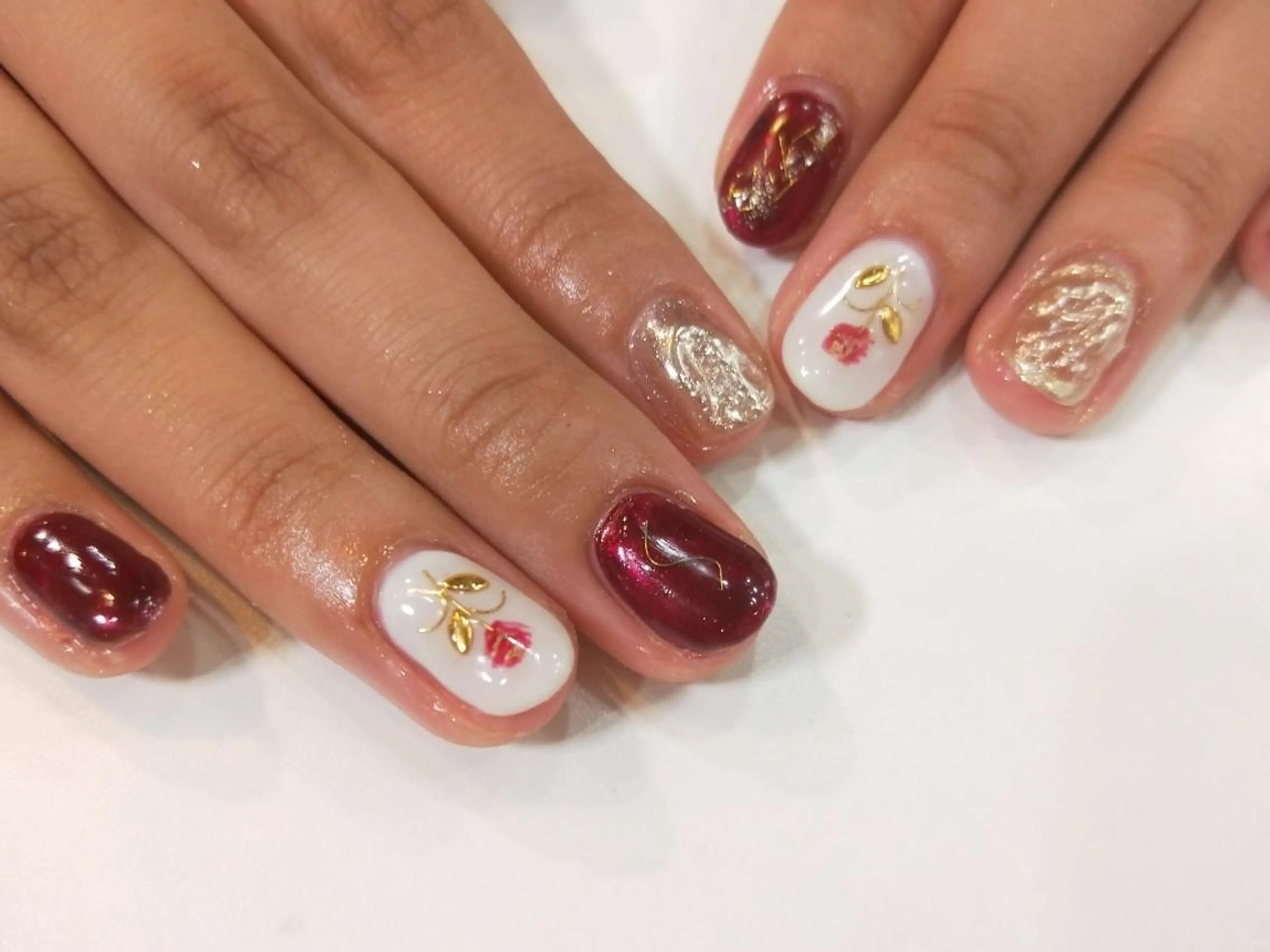 ネイル ハンドネイル ハンドケア R'well所属・はばすみれ🎀ﾈｲﾙ 光ﾌｪｲｼｬﾙ ﾍｱのネイルデザイン