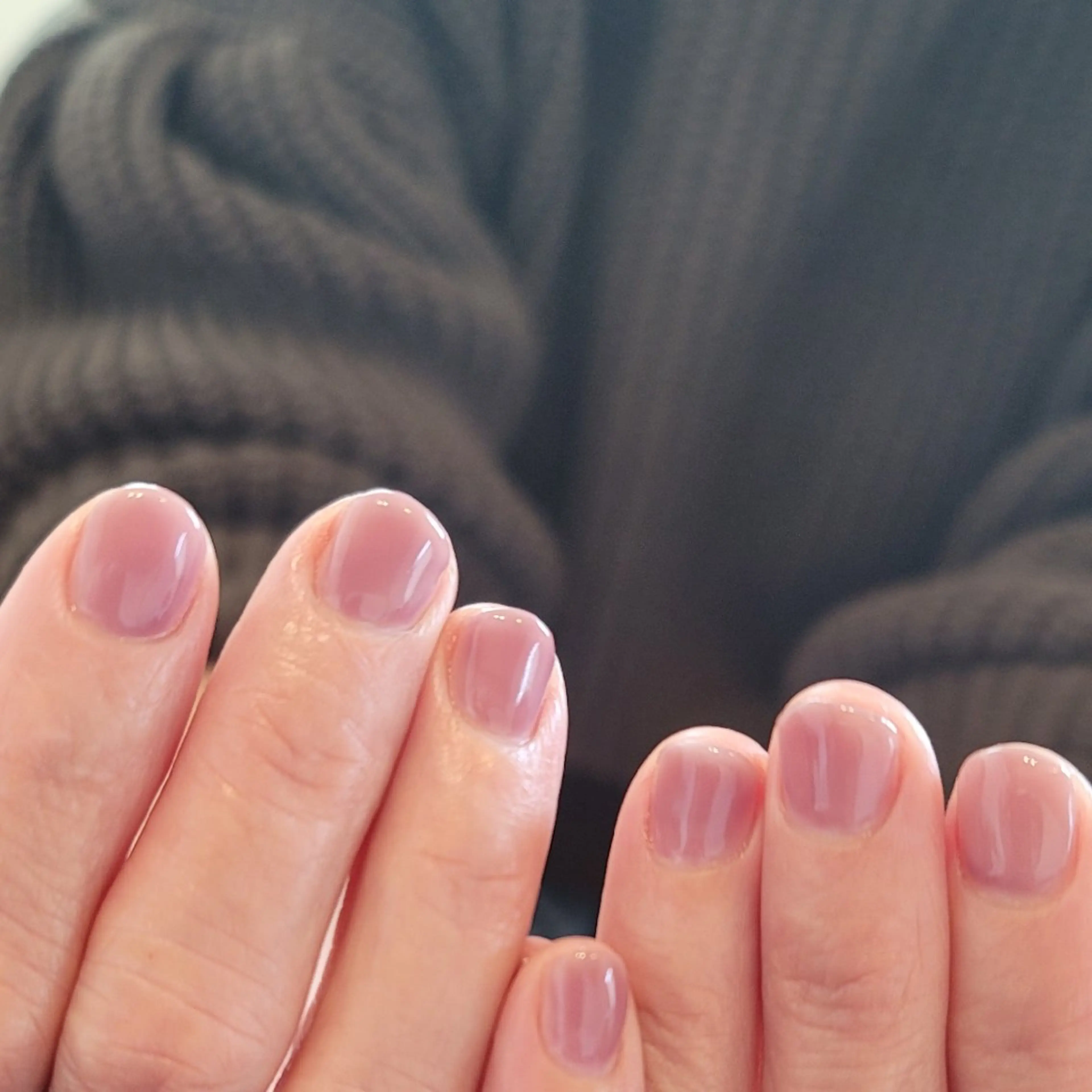 ネイル ワンカラーネイル ハンドネイル 🌲🌳🚪iiit o🌲🌳🌲のネイルデザイン