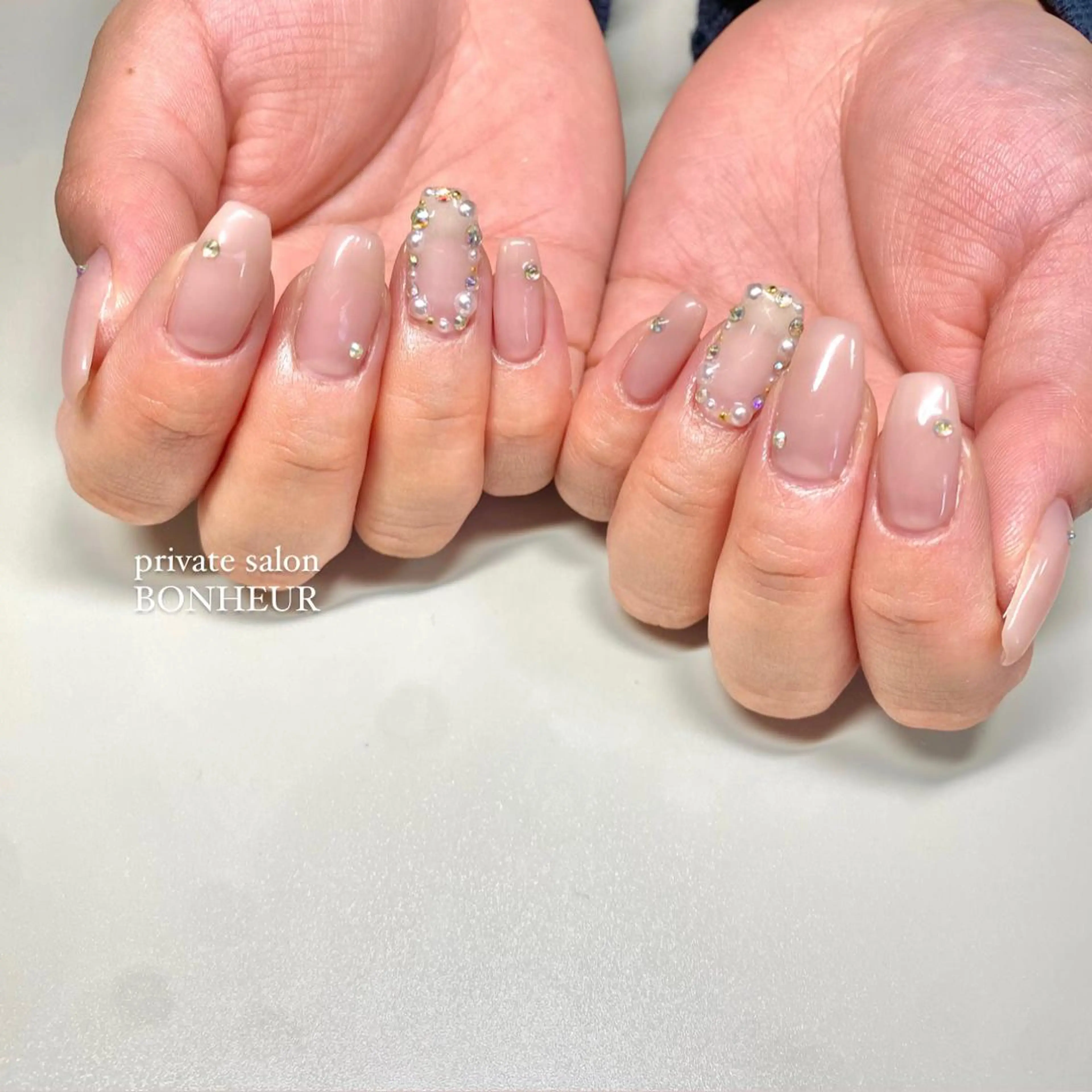 ネイル ハンドネイル BONHEUR Annaのネイルデザイン