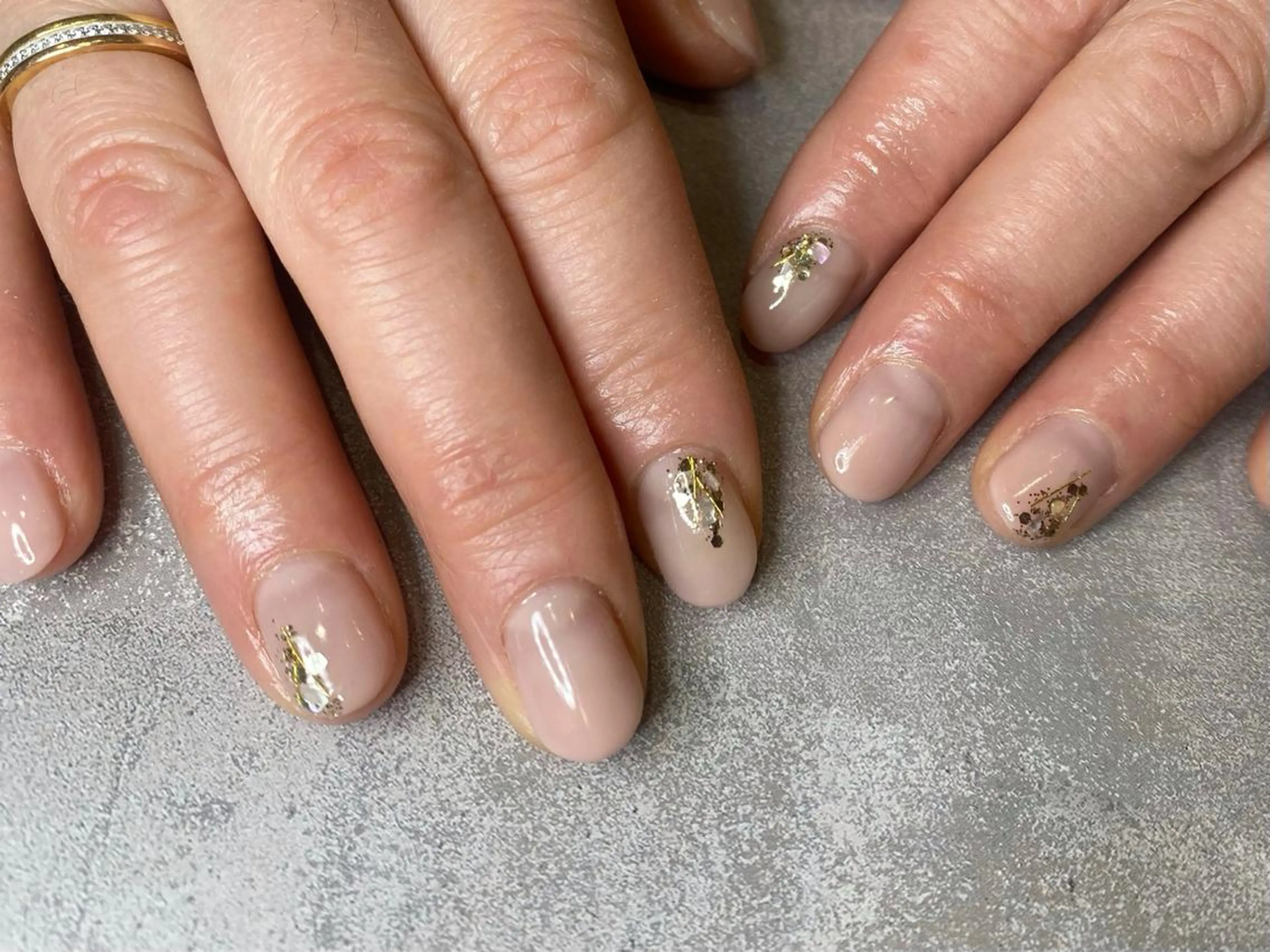 ネイル gluck(グリュック)所属・なかがわ まゆこのネイルデザイン