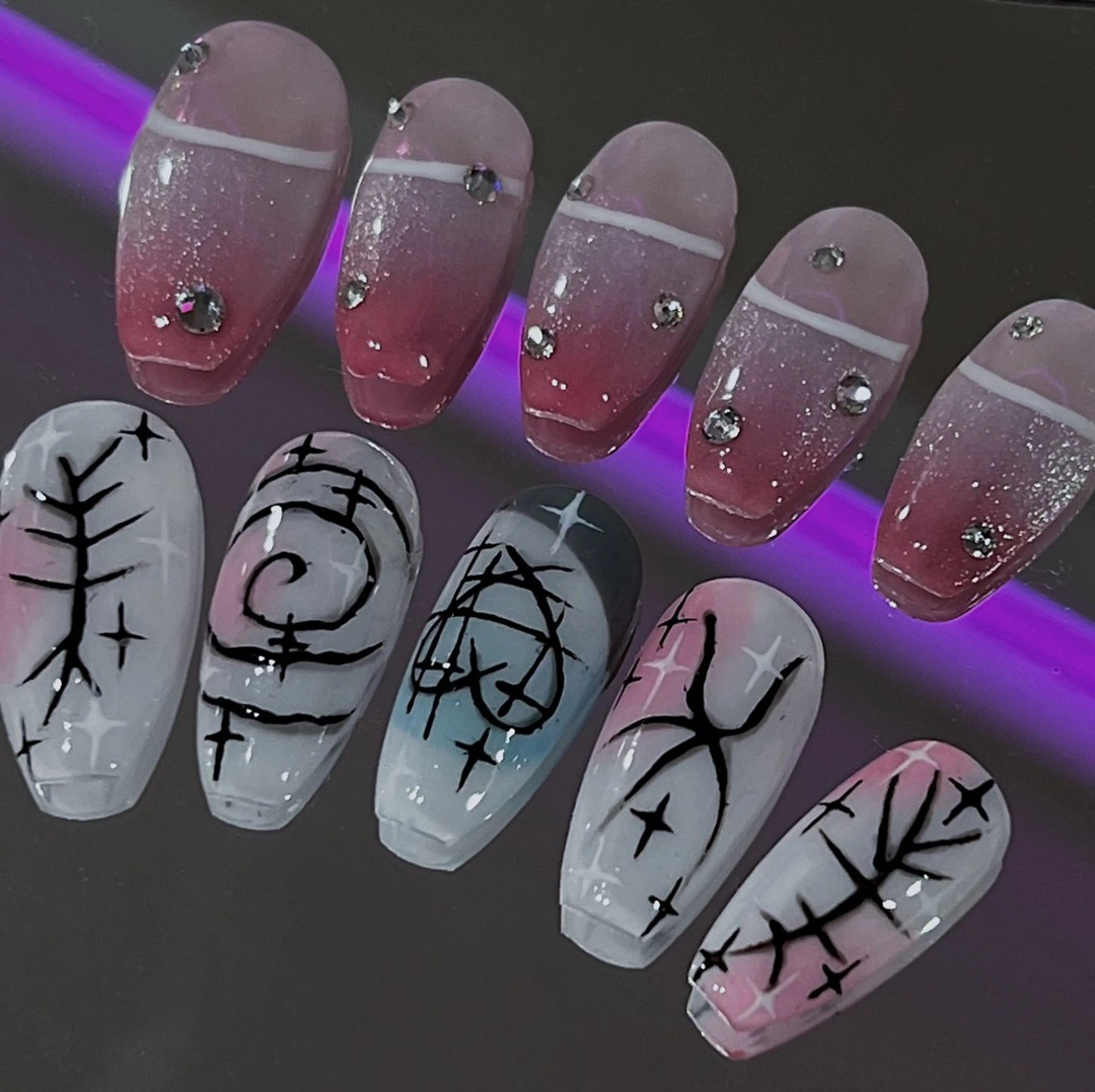 ネイル アートネイル オーロラネイル フットネイル 韓国ネイル ロングネイル Yudia Minoriのネイルデザイン